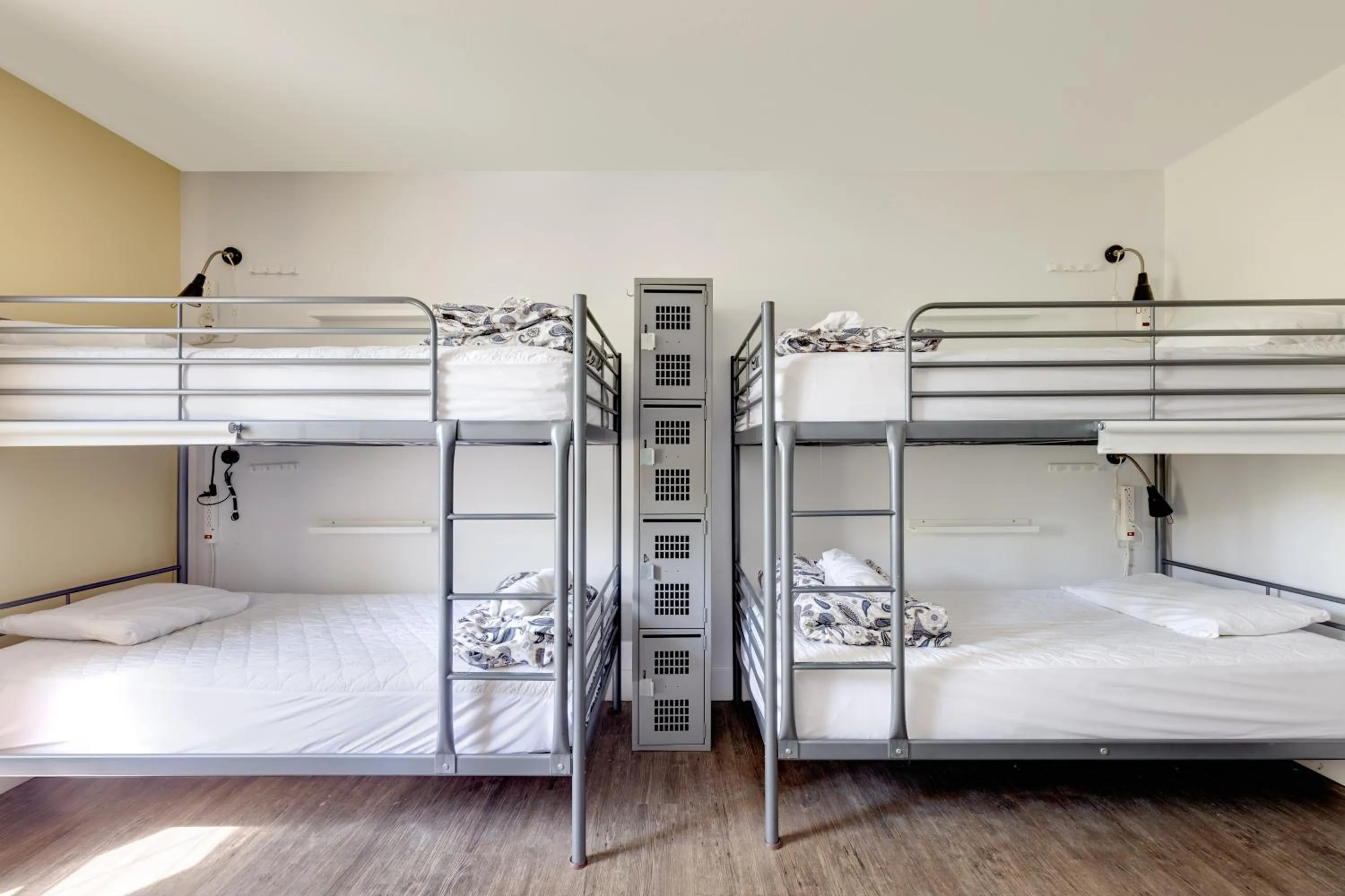 bunk bed, Bed in Samesun Kelowna