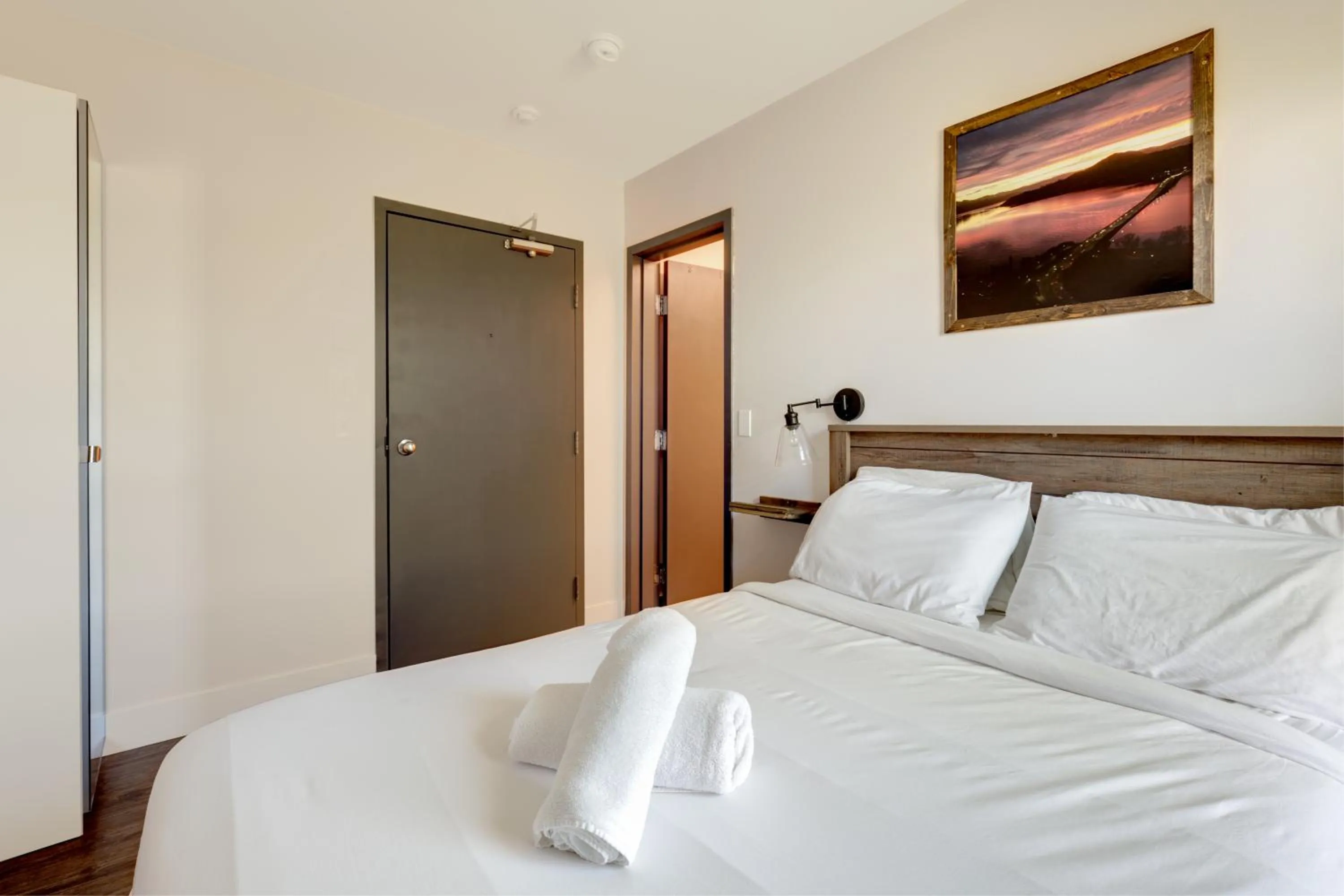 Bed in Samesun Kelowna