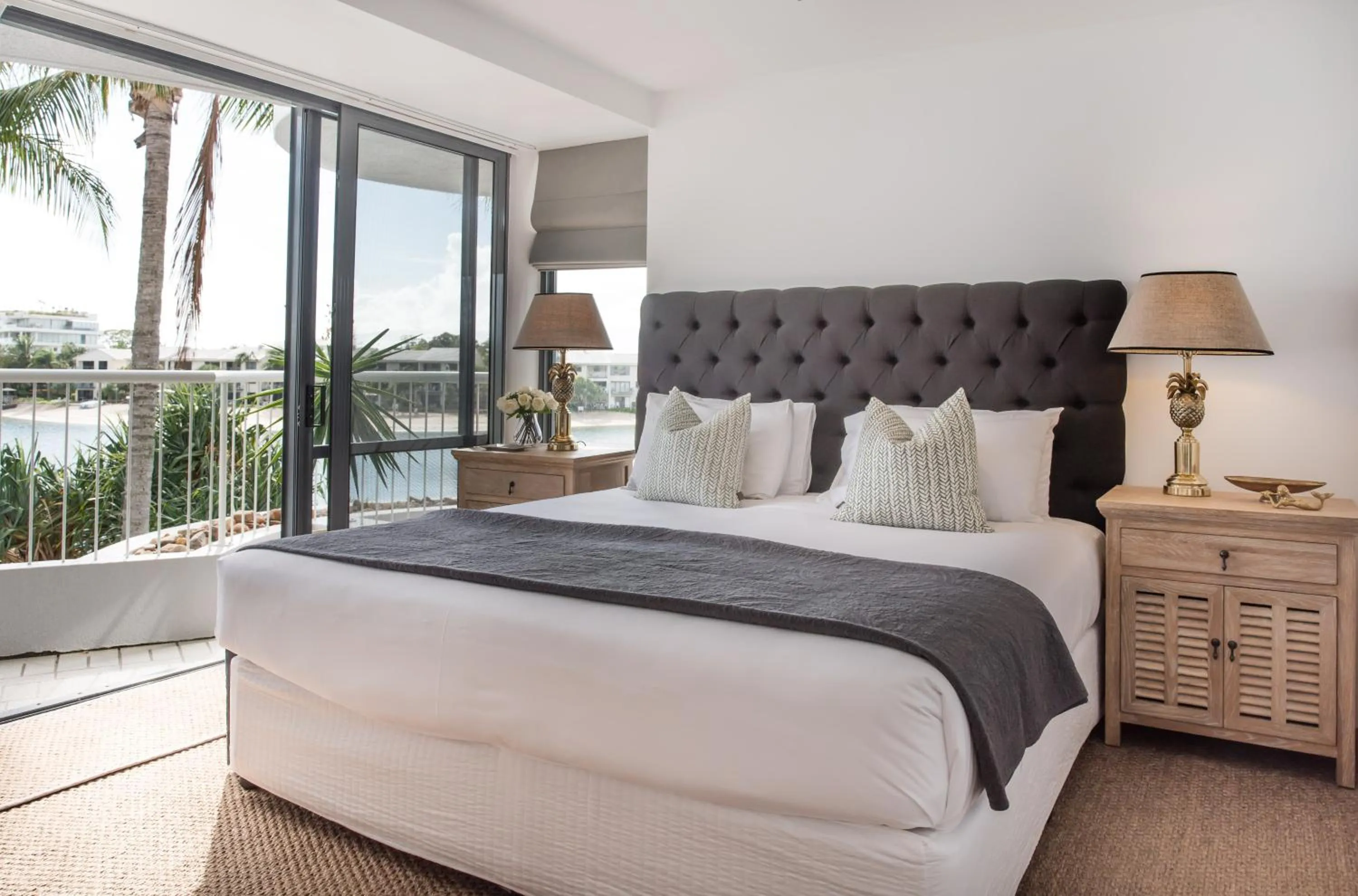 Bed in Noosa Pacific Resort