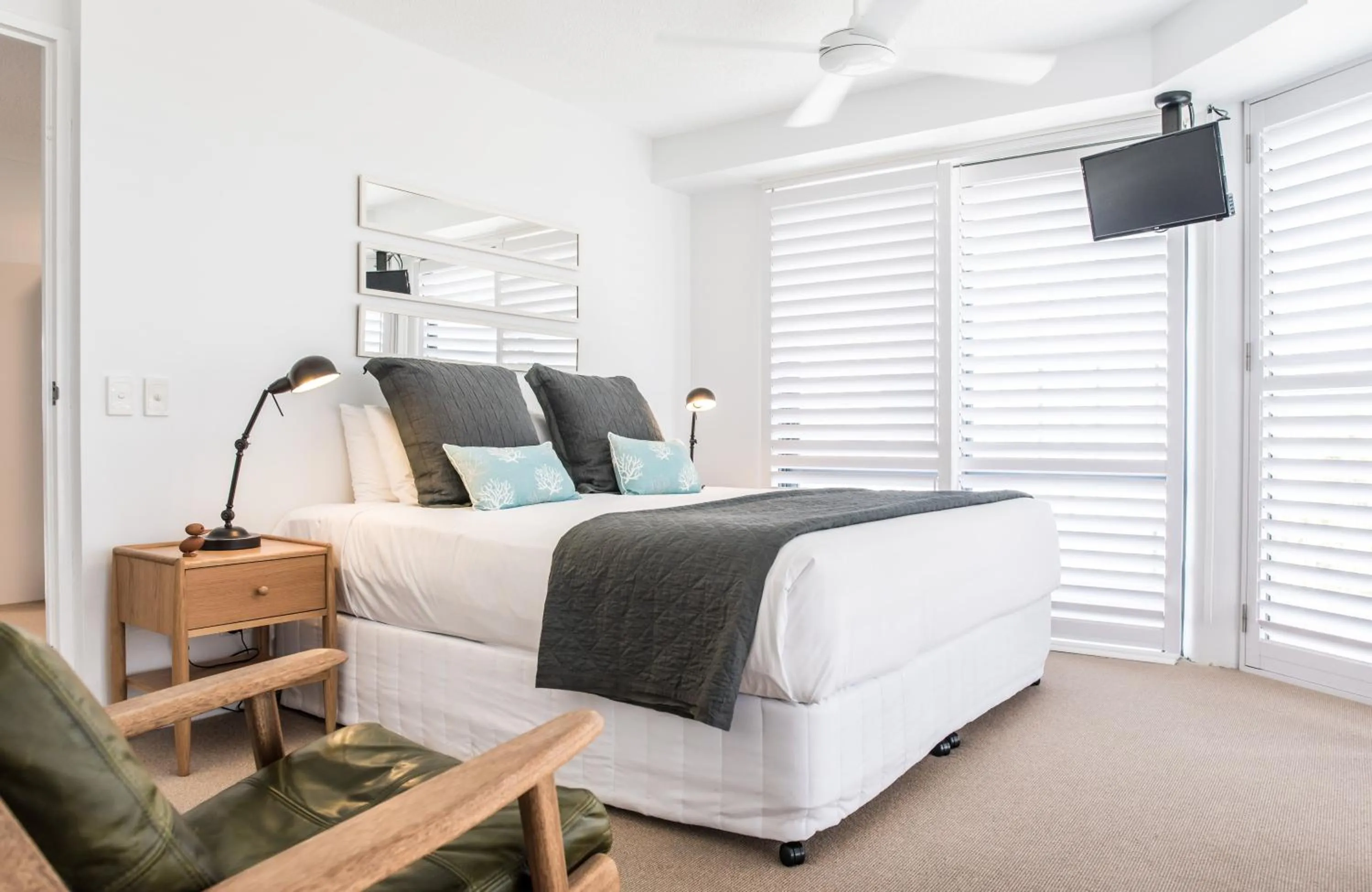 Bed in Noosa Pacific Resort