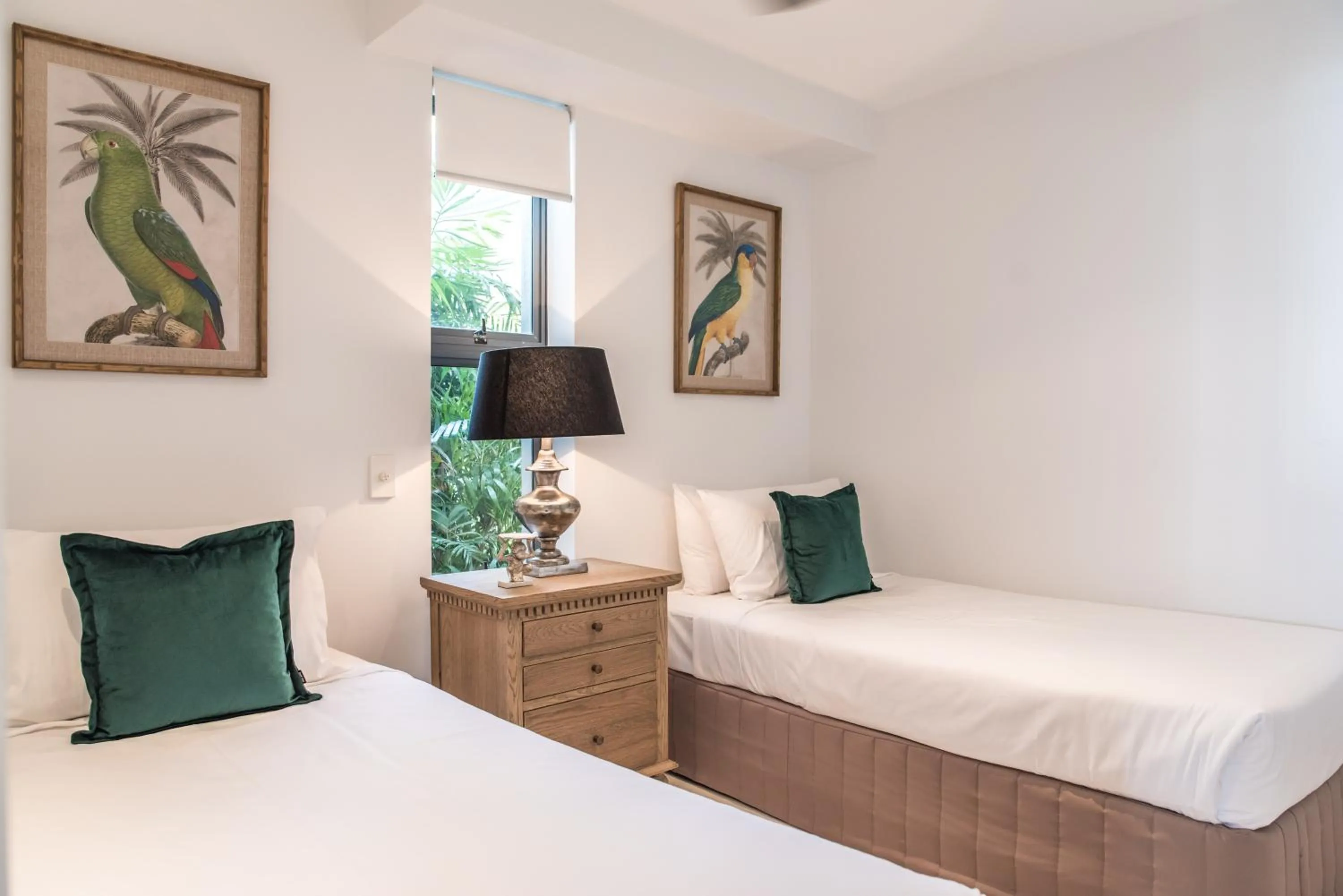 Bed in Noosa Pacific Resort