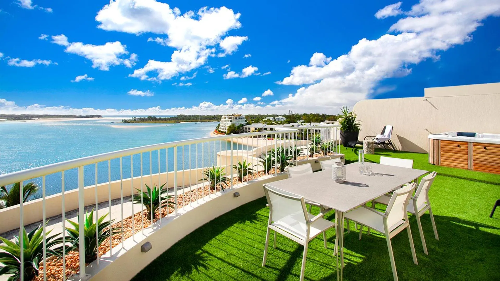 Noosa Pacific Resort