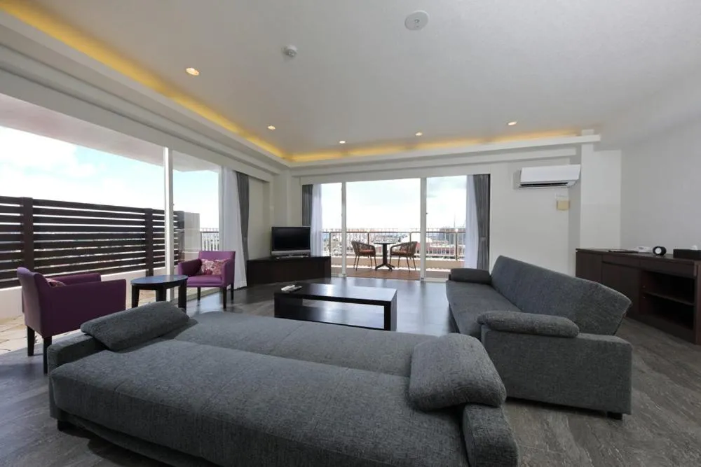 Communal lounge/ TV room in Terrace Garden Mihama Resort by Coldio Premium