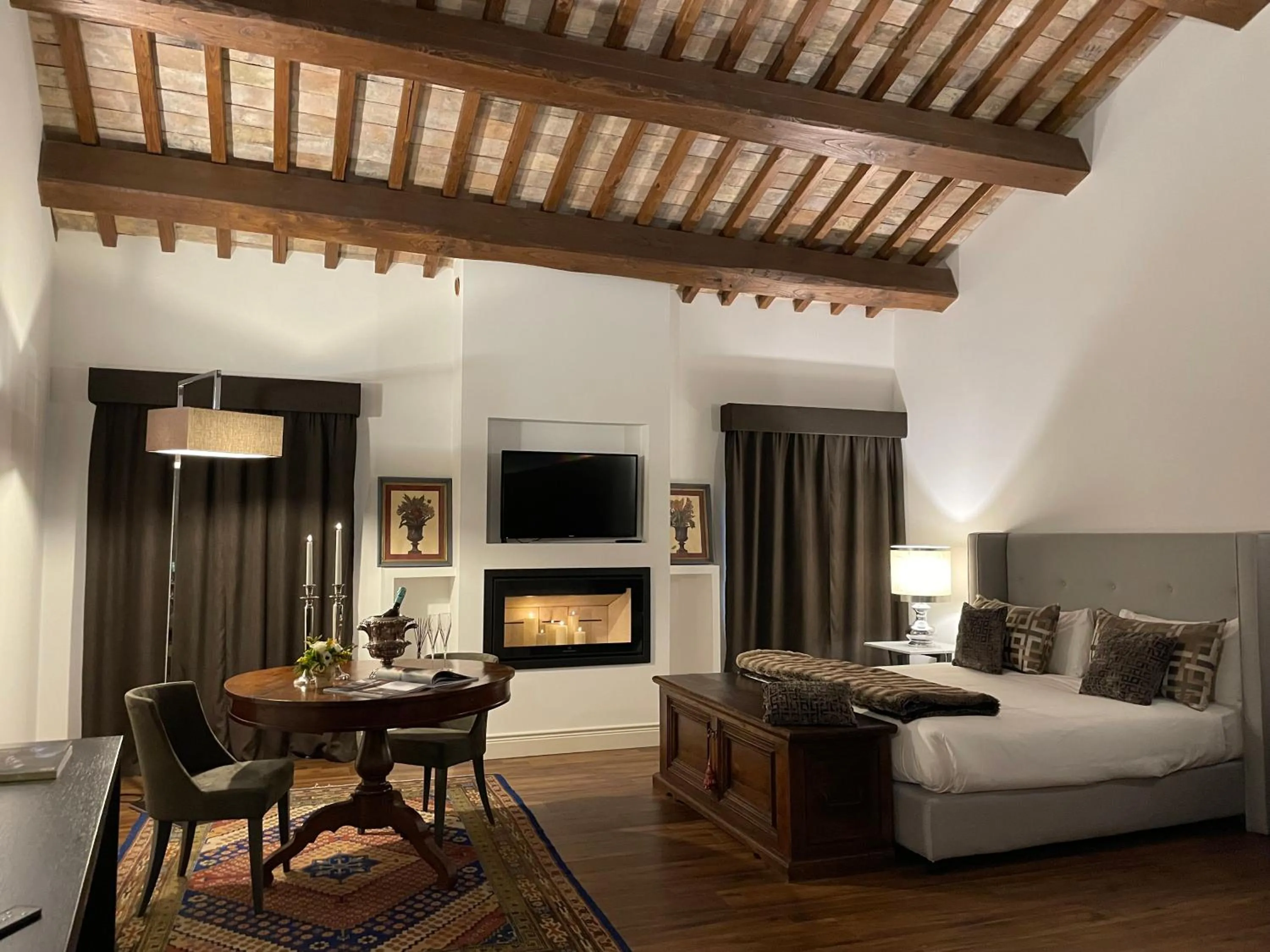 Bed in Residenza Palazzo Fortuna - Boutique Hotel