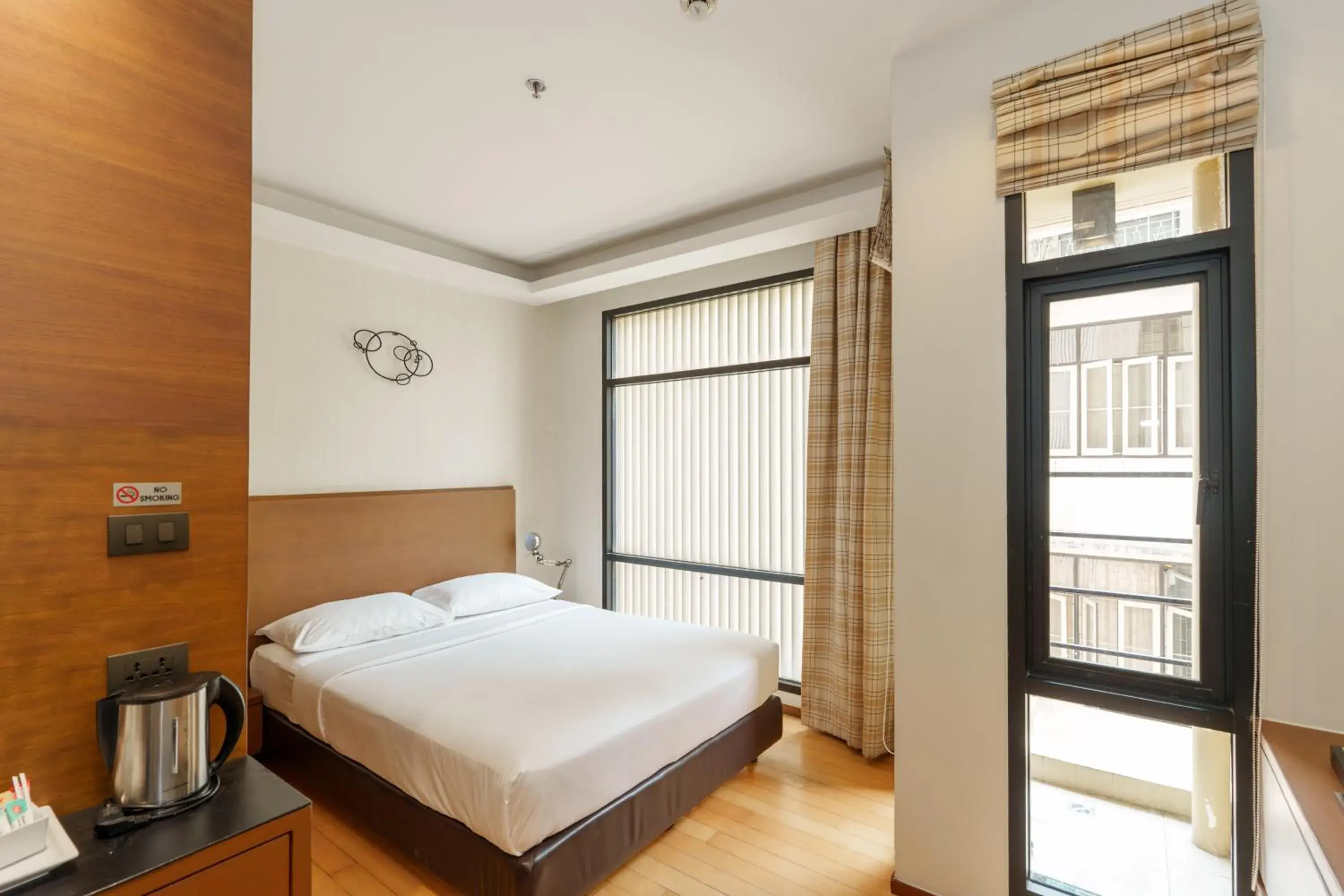 Deluxe Studio in Marvin Suites Hotel Bangkok Sathorn Deluxe Studio in Marvin Suites Hotel Bangkok Sathorn