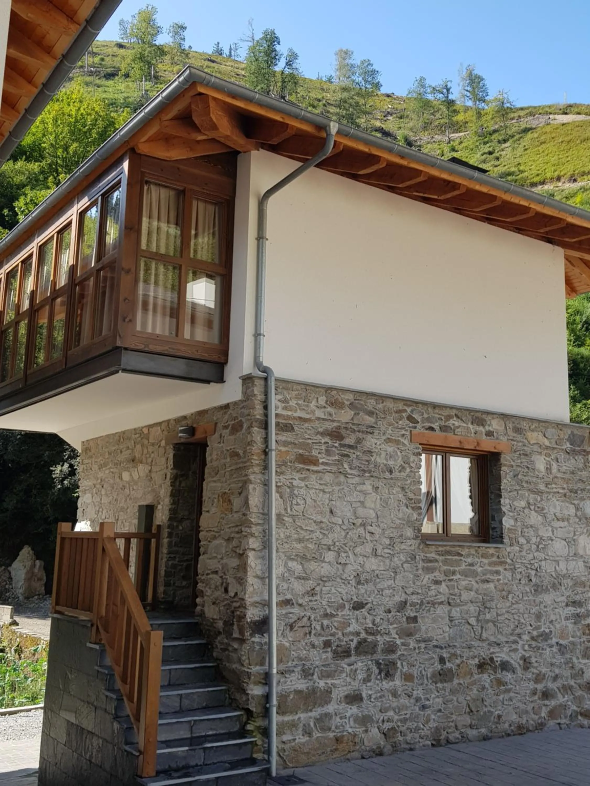 Shower in Hotel Rural Las Montañas de Pumar