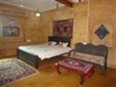 Bed in Hotel Deep Mahal