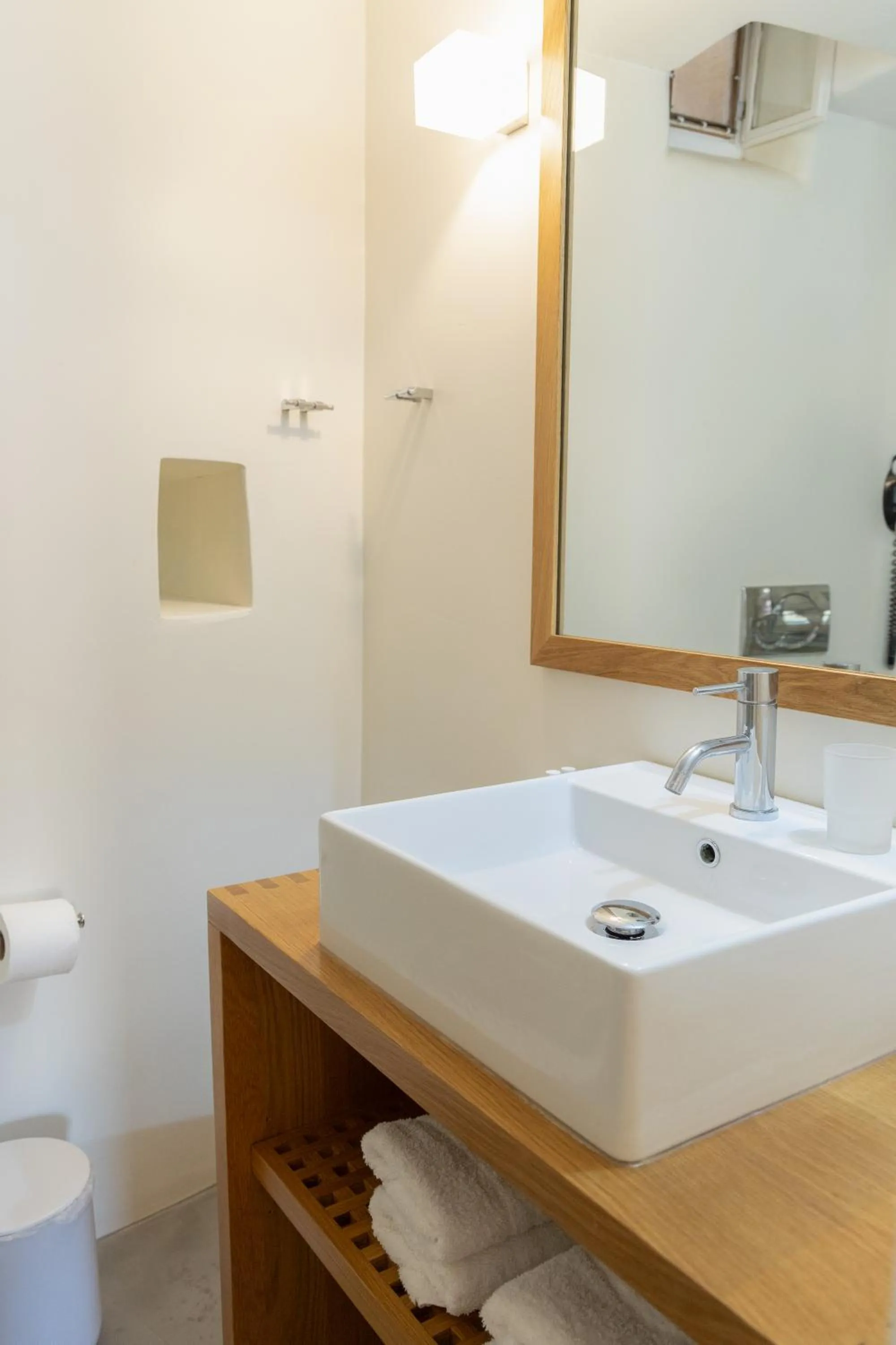 Toilet in Pirgos Mavromichali