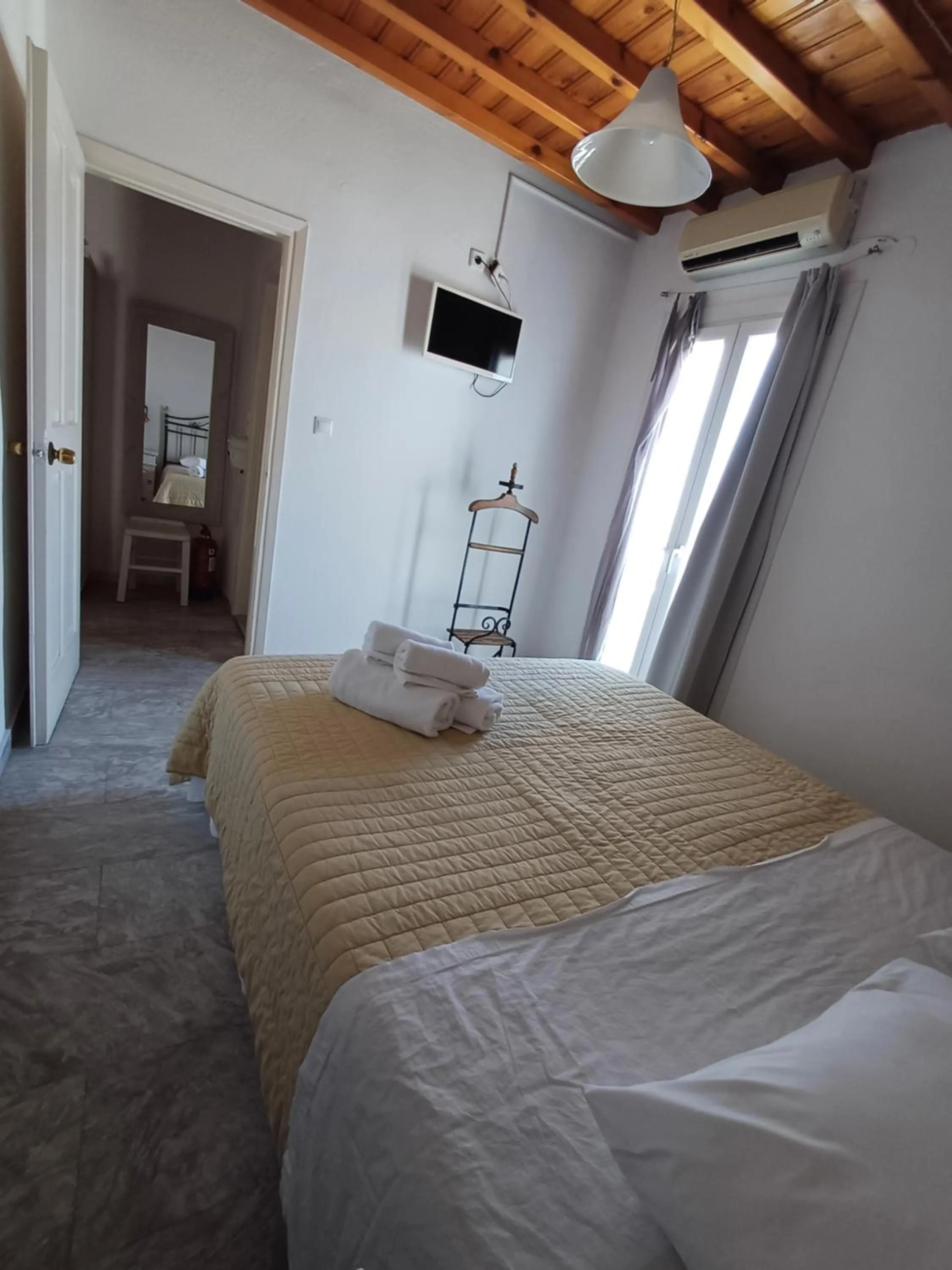 Bedroom, Bed in Manos Rooms