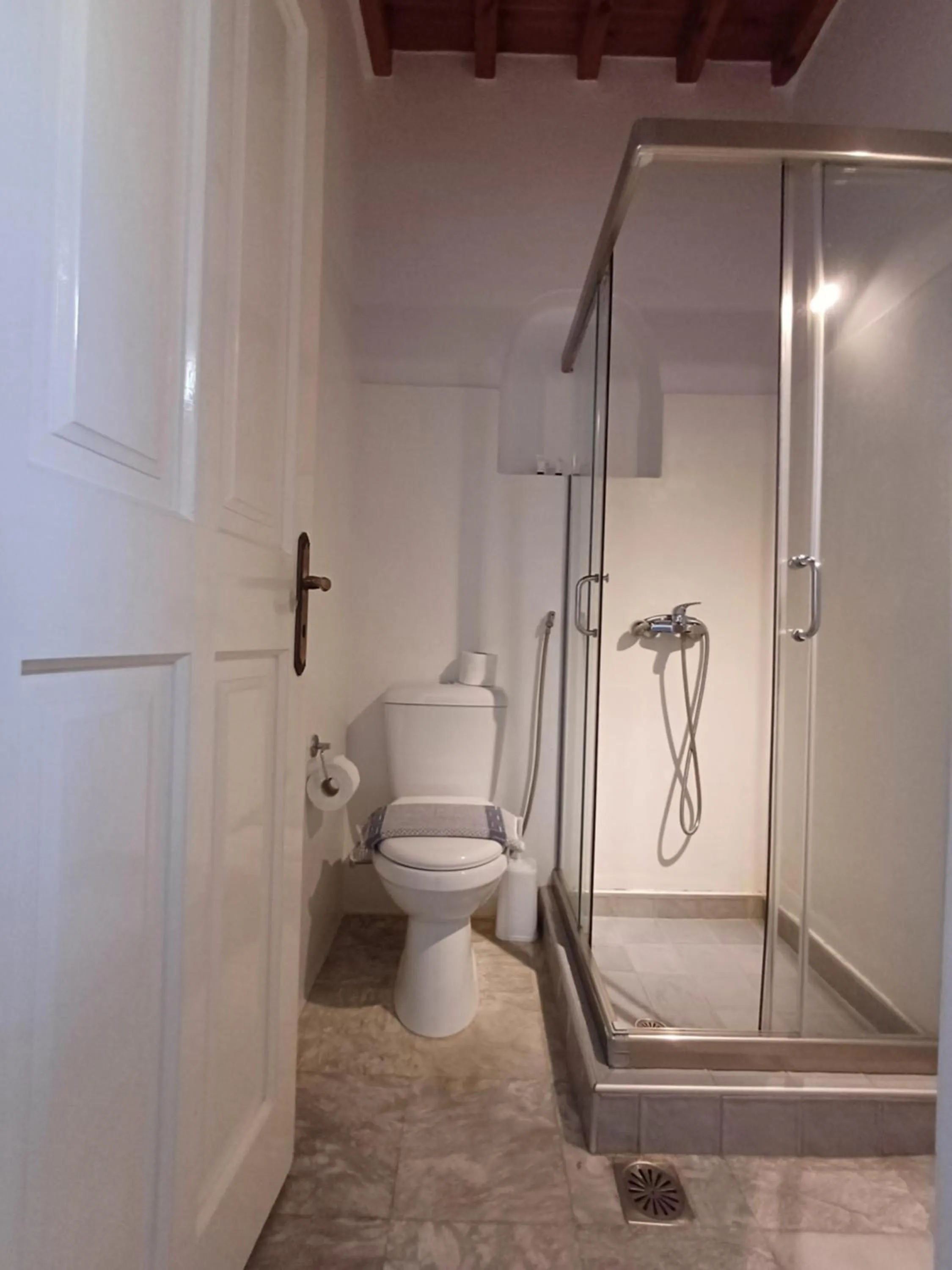 Bathroom in Manos Rooms