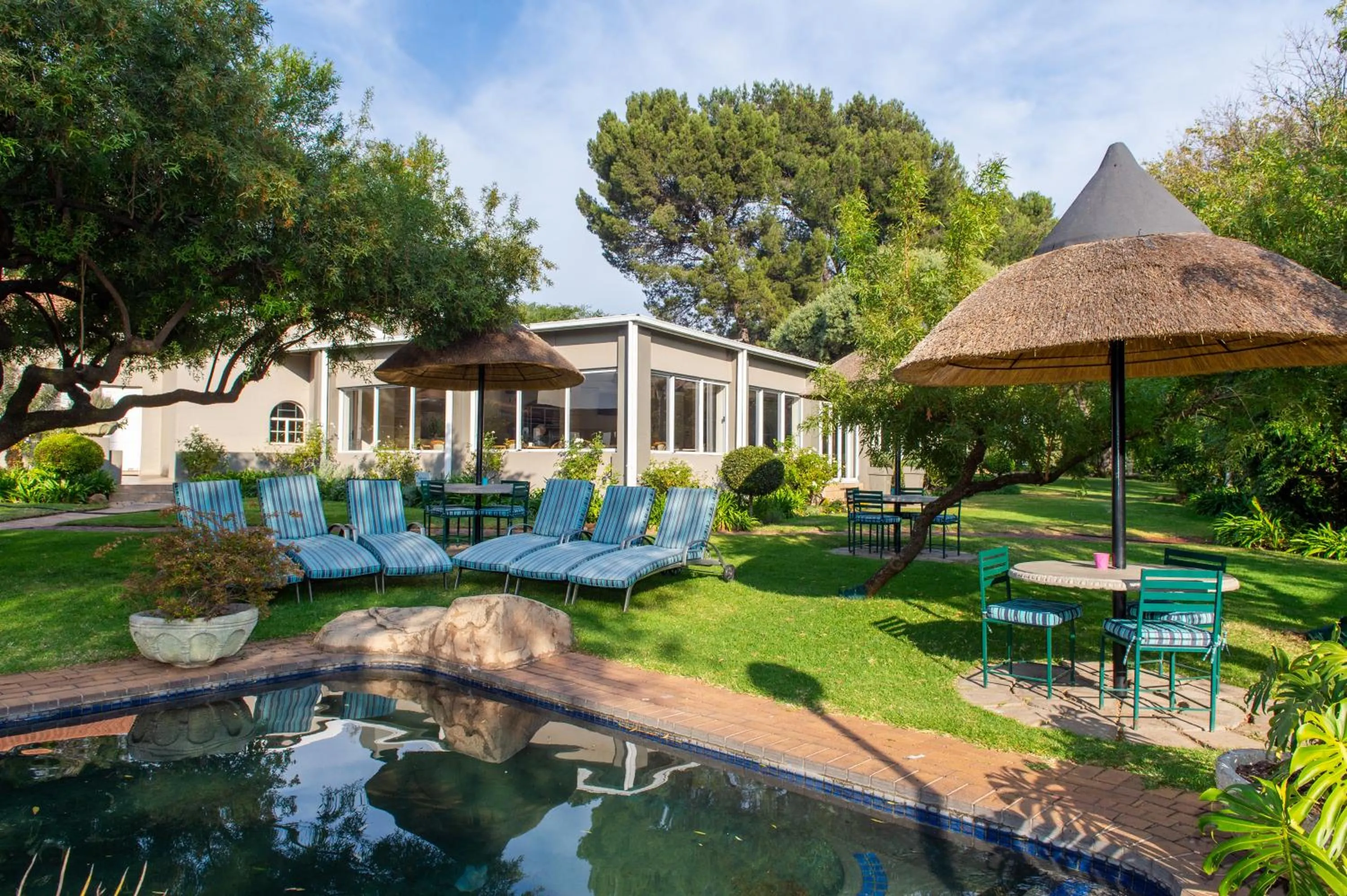 sunbed in CedarWoods of Sandton