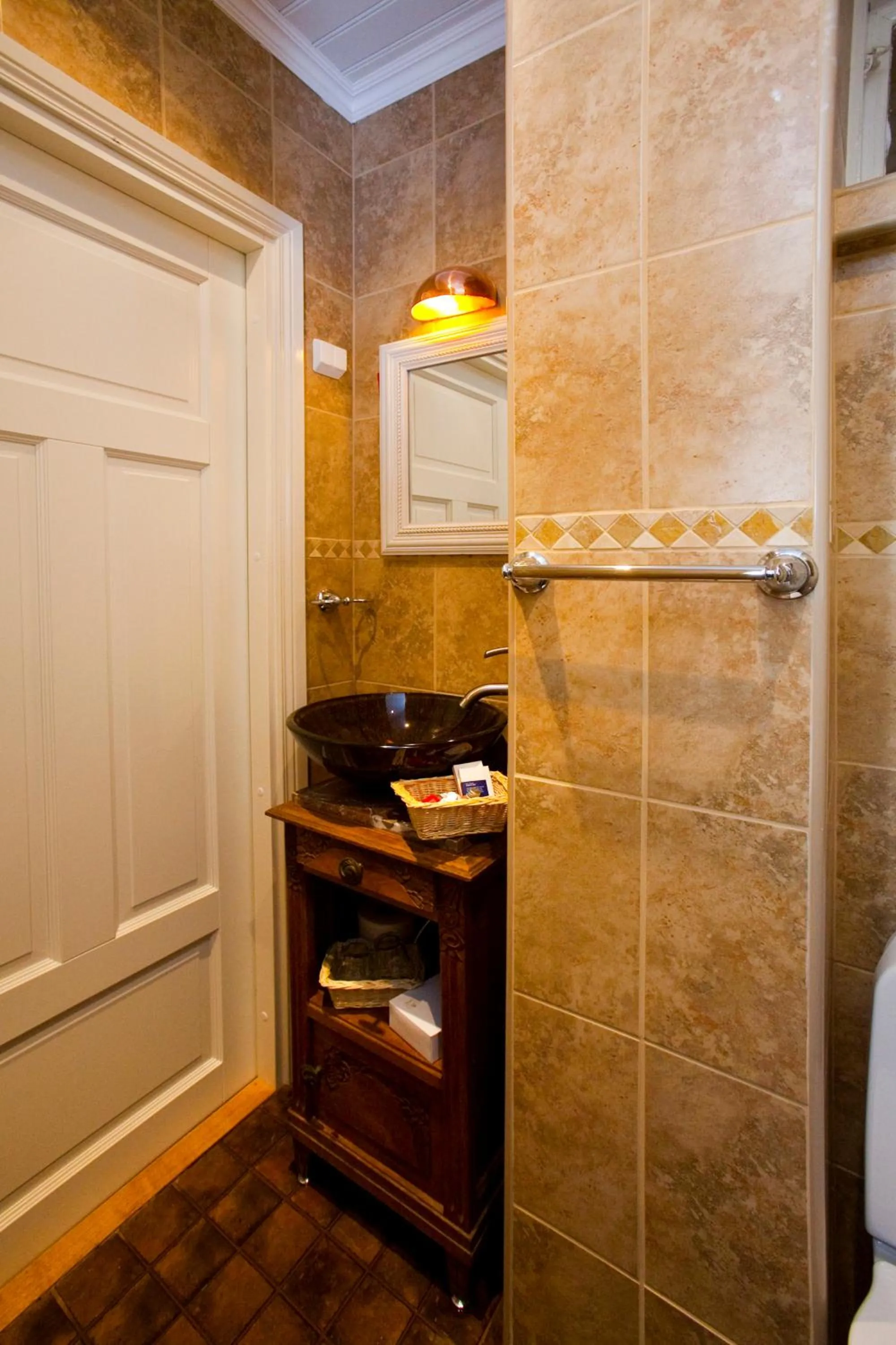 Toilet in Vaihmalan Hovi