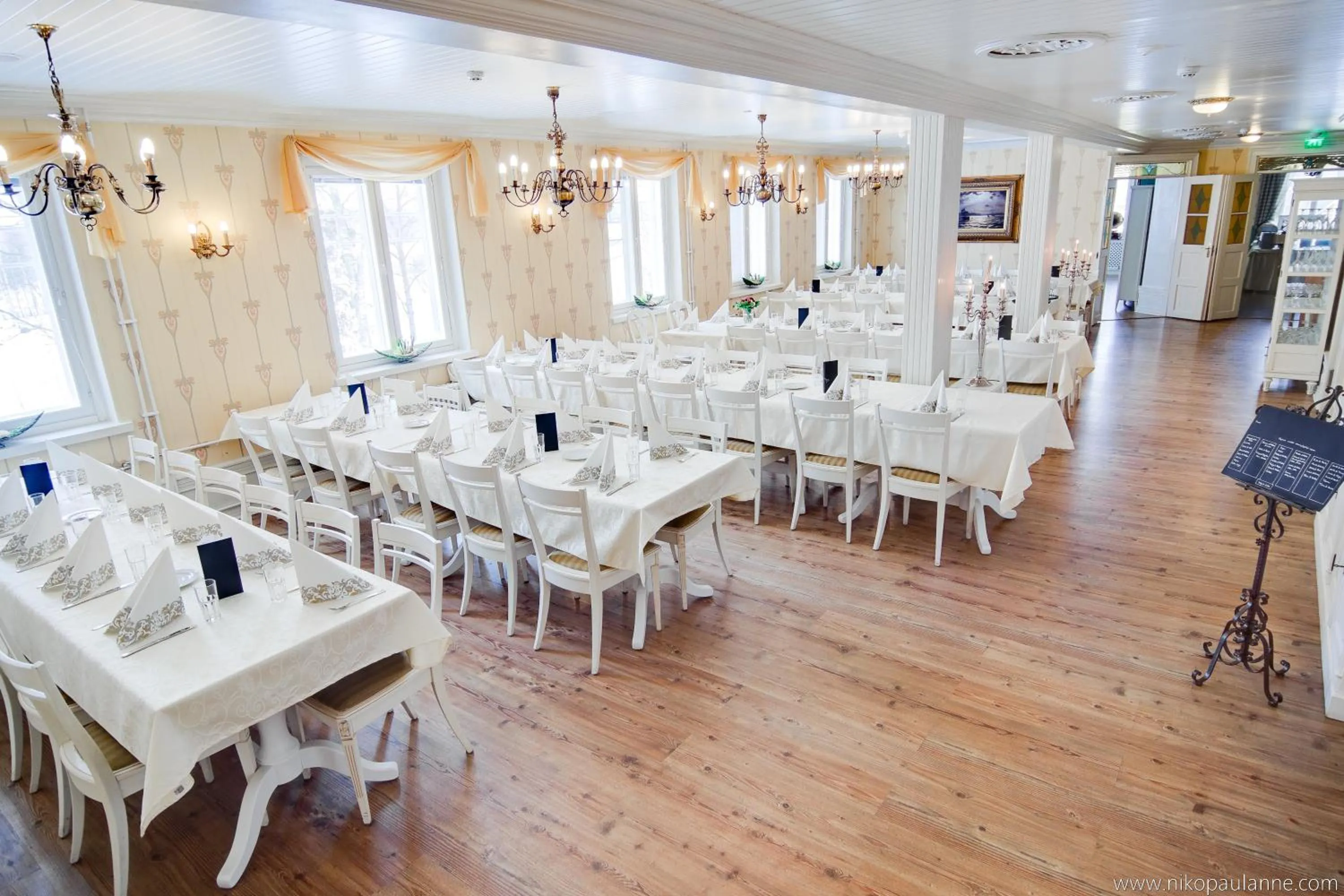 Banquet/Function facilities in Vaihmalan Hovi