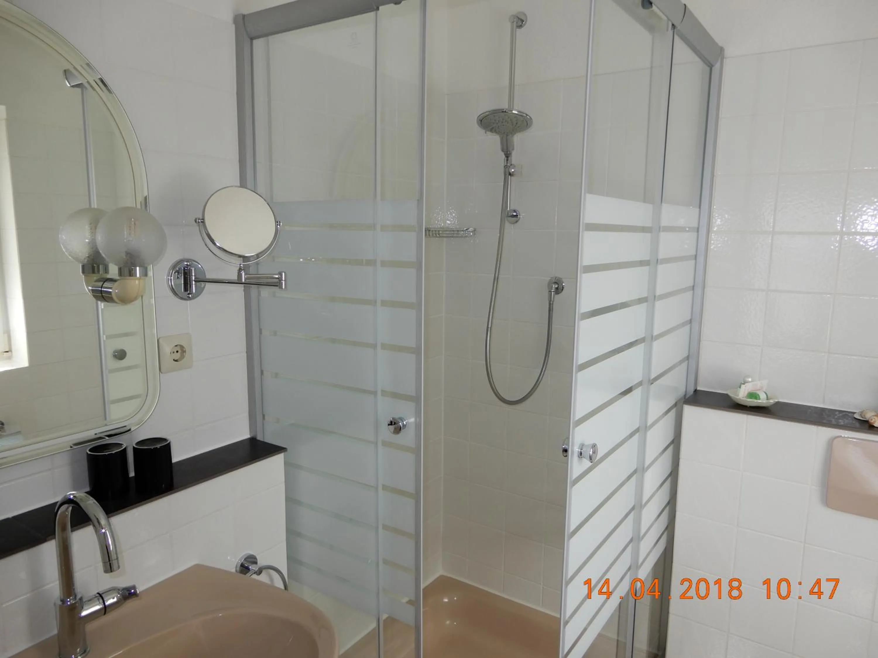 Bathroom in Hotel Kurallee