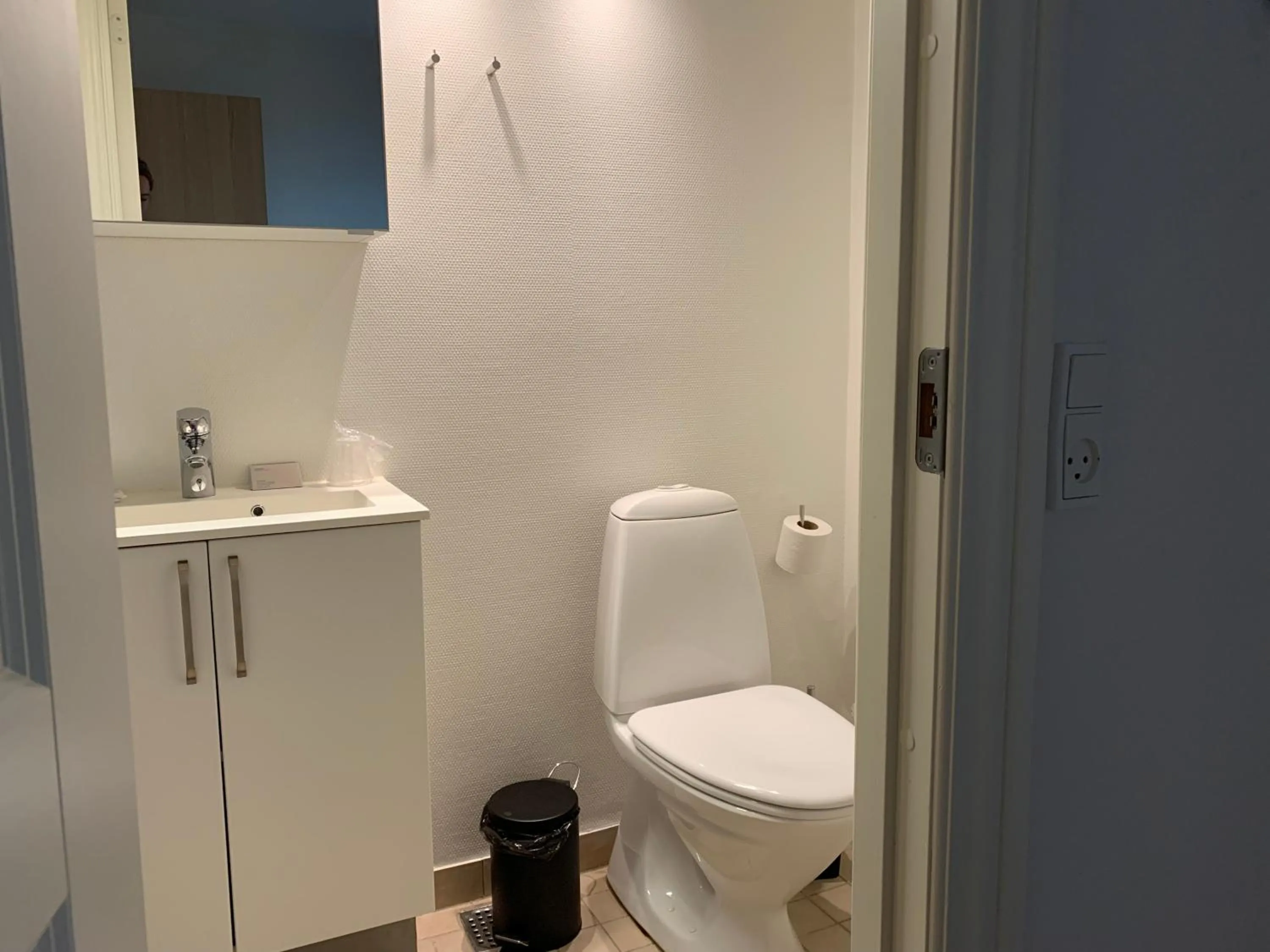 Toilet in Thyborøn Hotel