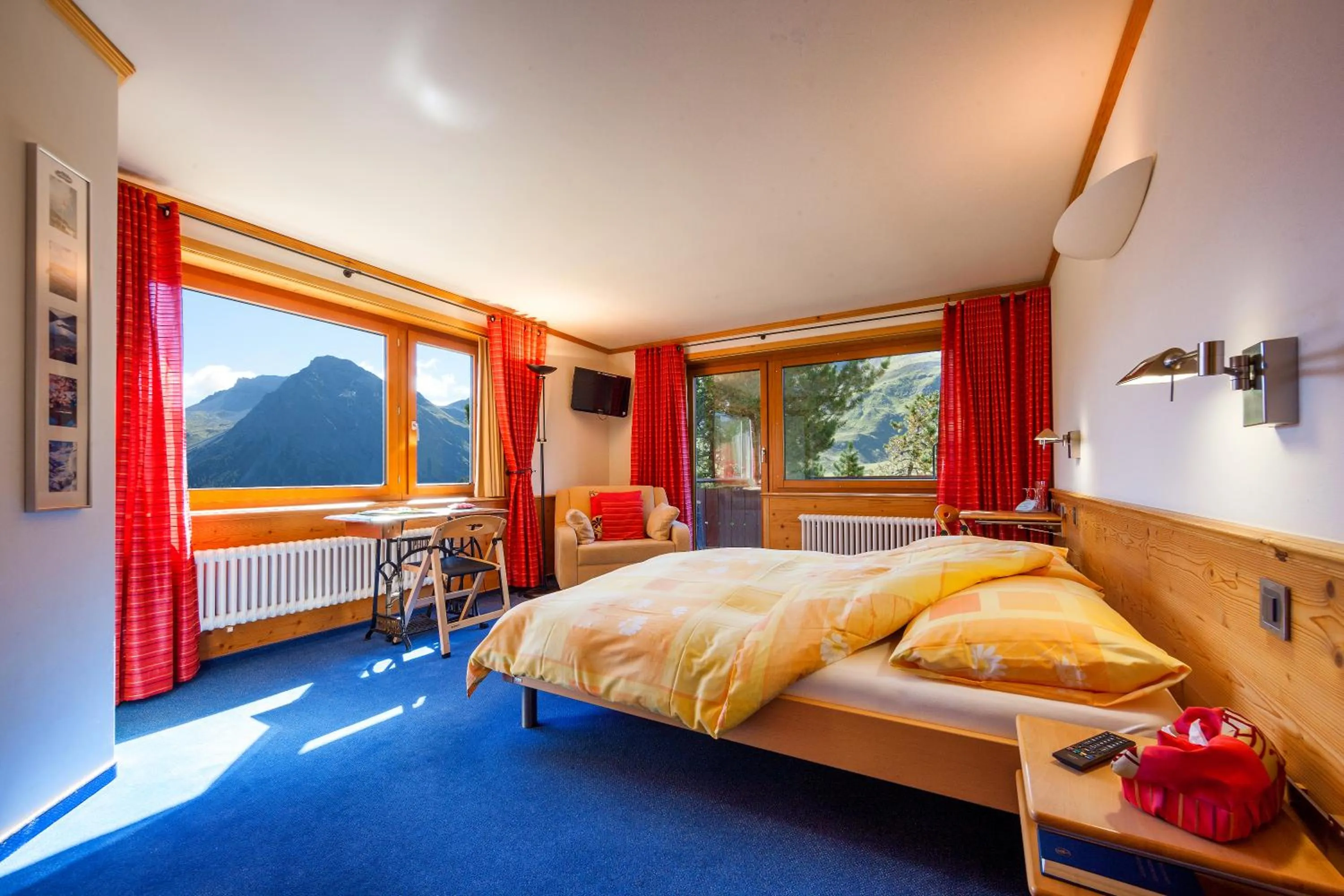 Bedroom, Bed in Hotel Gspan