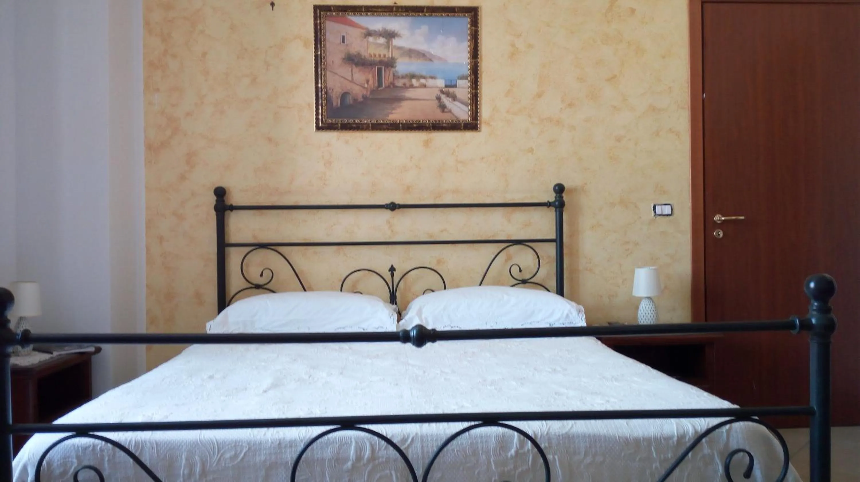 Annabella's Country House