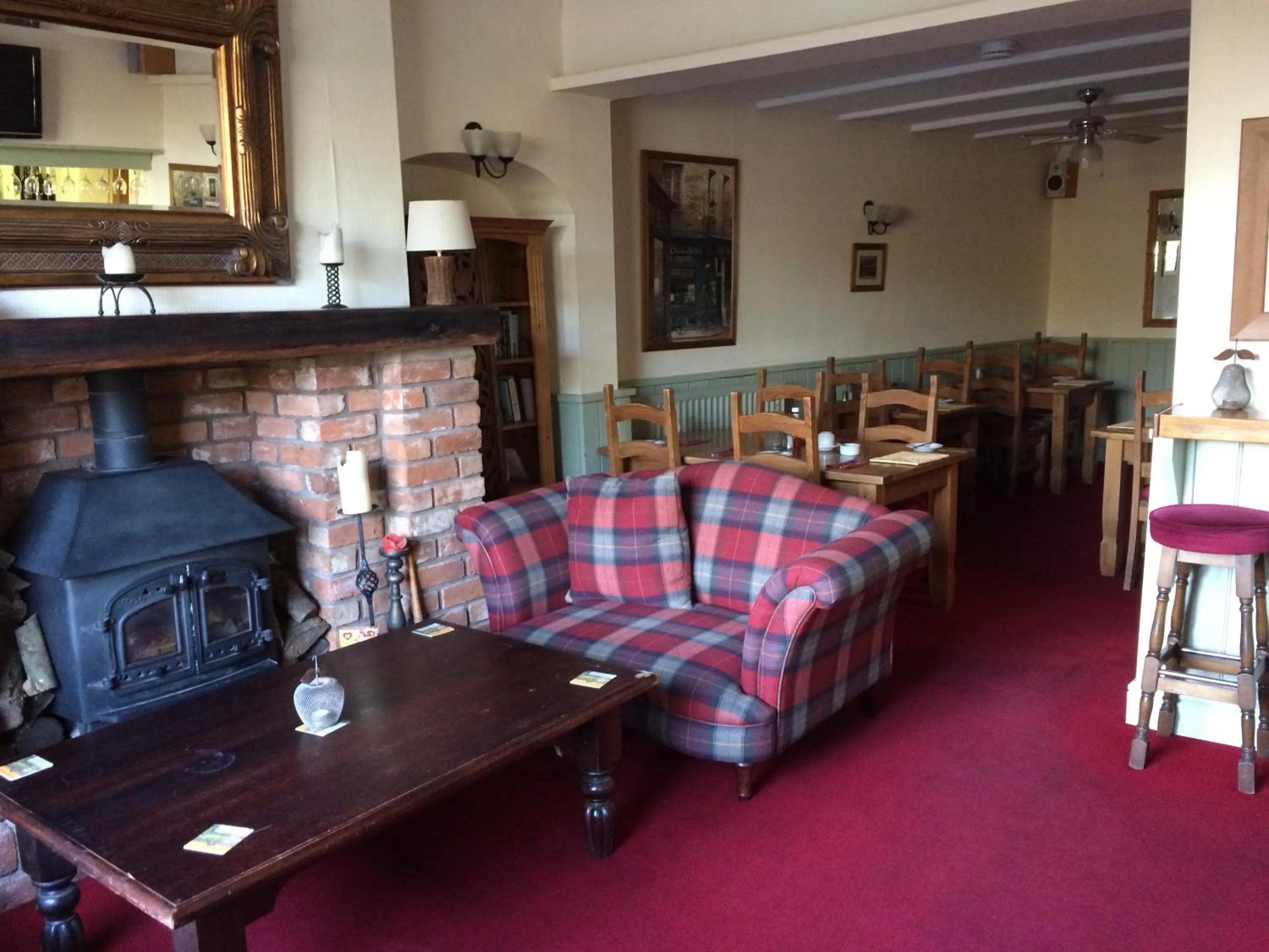 Lounge or bar in Halfway House