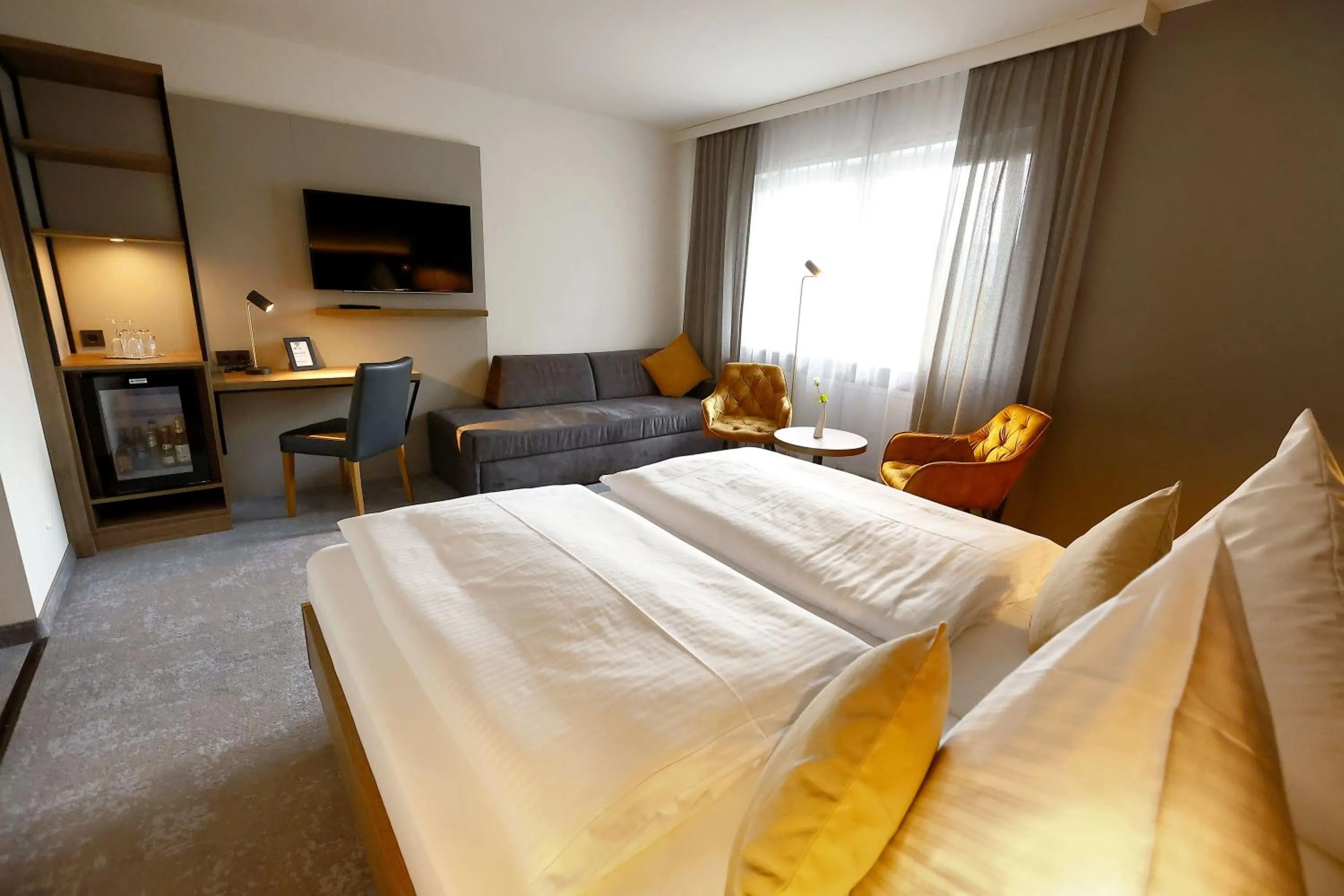 Photo of the whole room, Bed in Hotel Restaurant Fronmühle 3 Sterne Superior