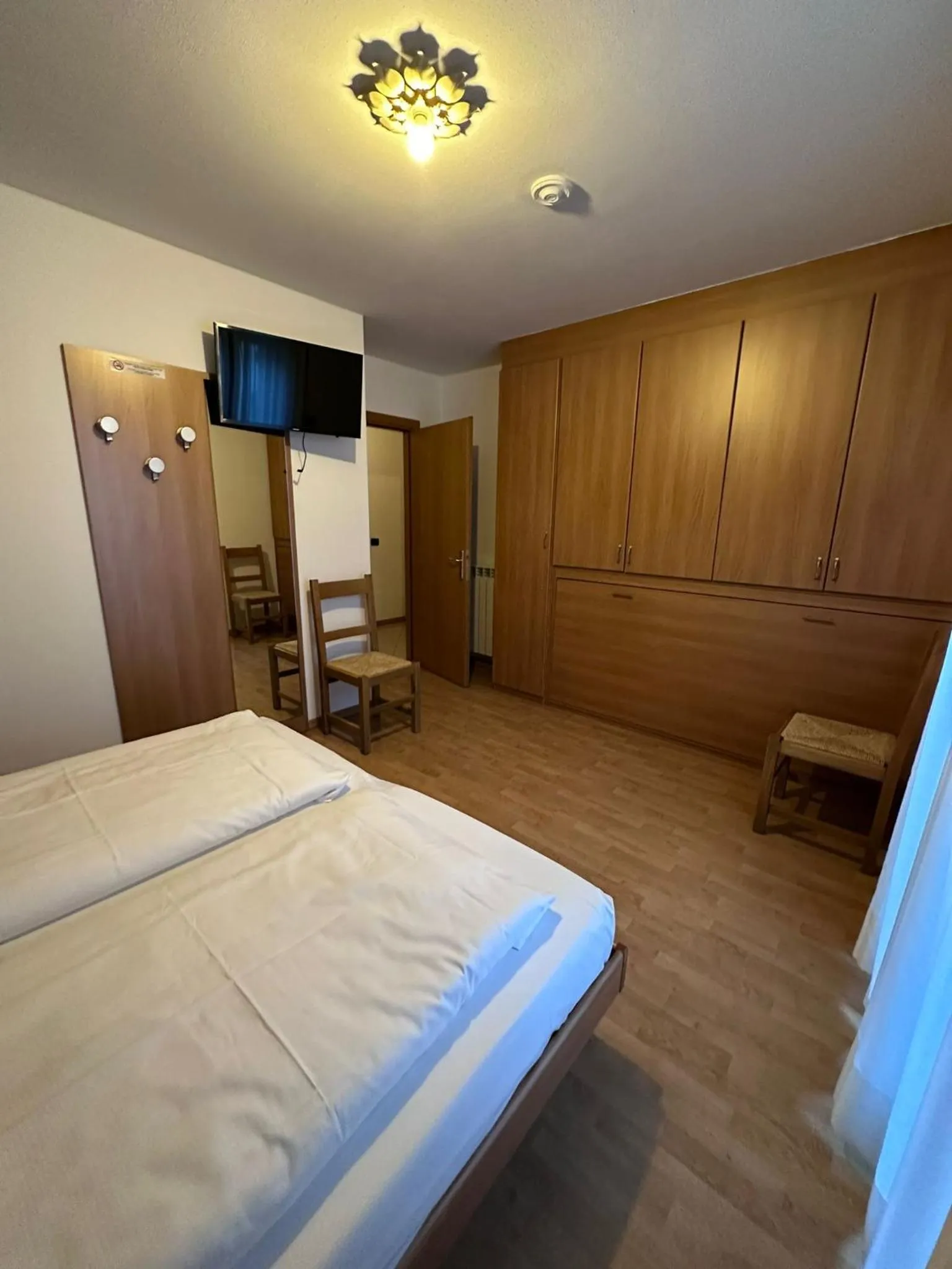 Bedroom, Bed in Hotel Denny