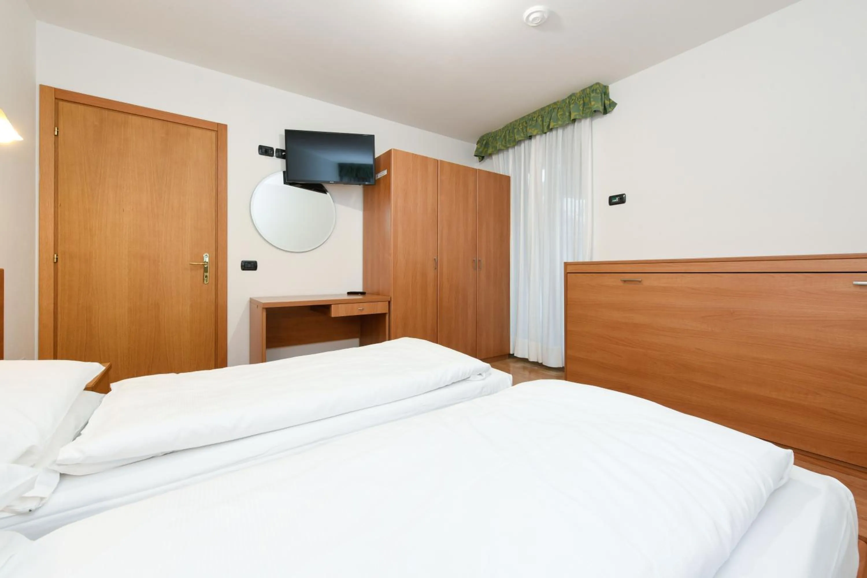 Photo of the whole room, Bed in Hotel Denny