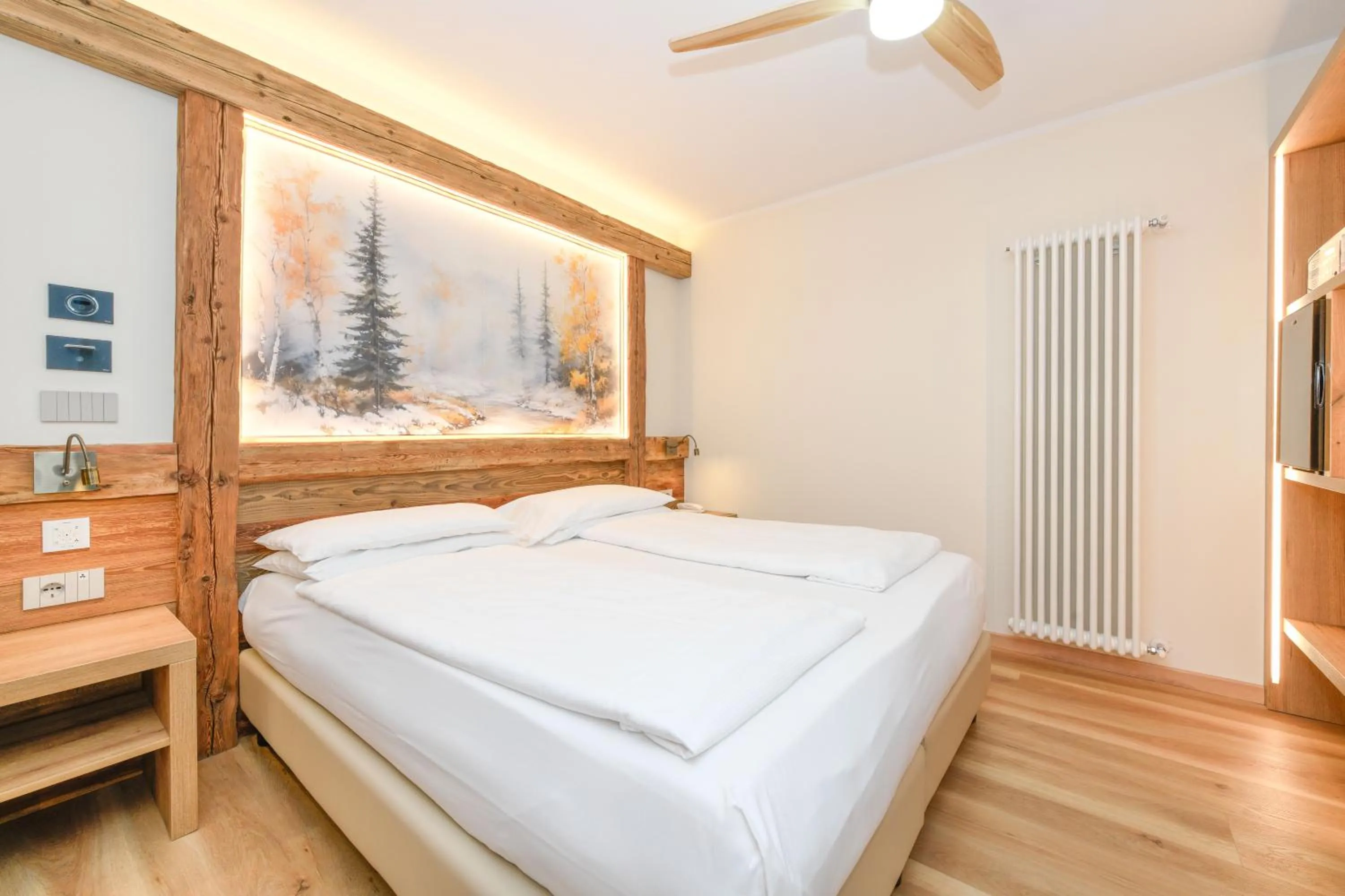 Bedroom, Bed in Hotel Denny