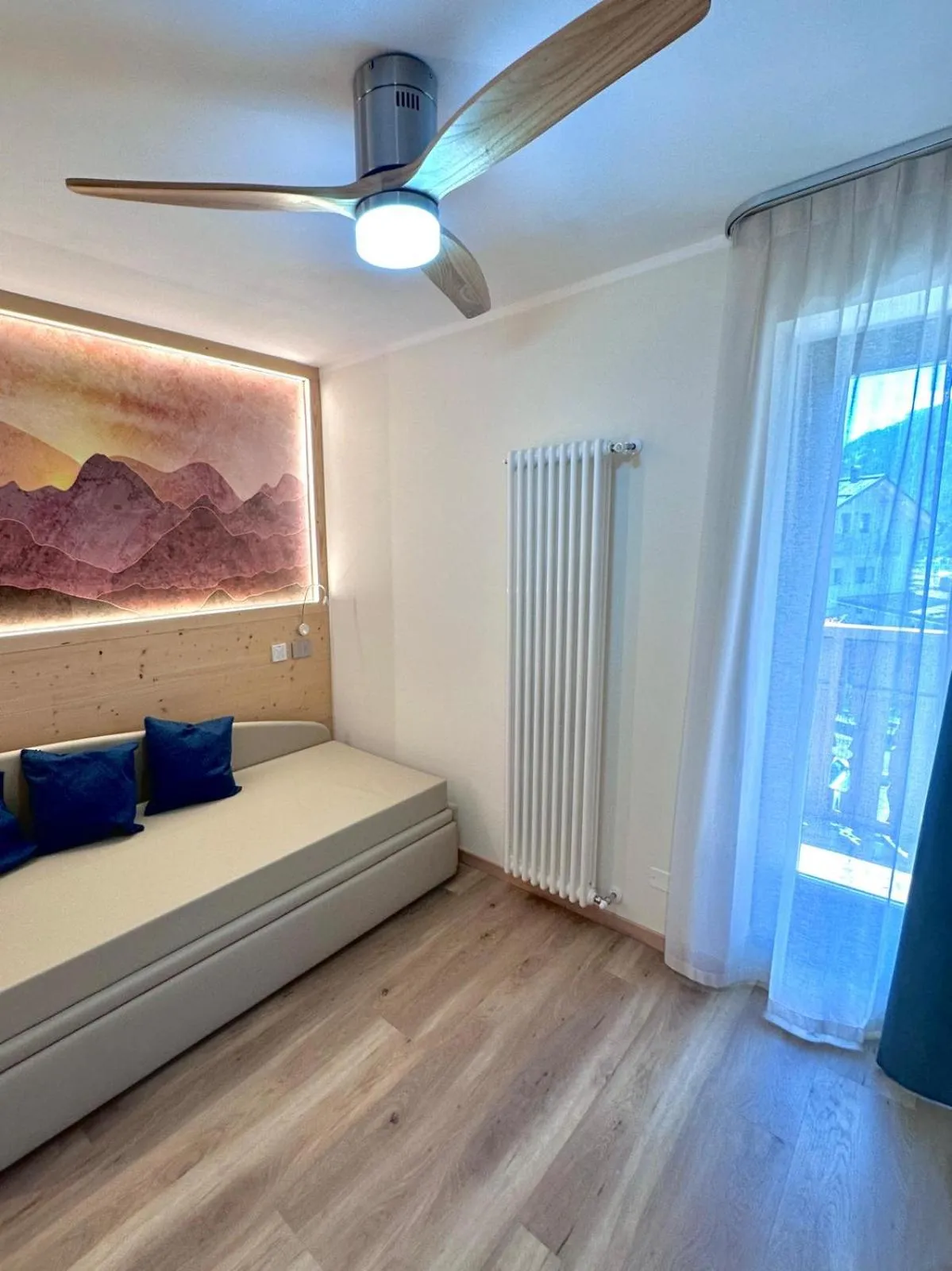 Seating area, Bed in Hotel Denny