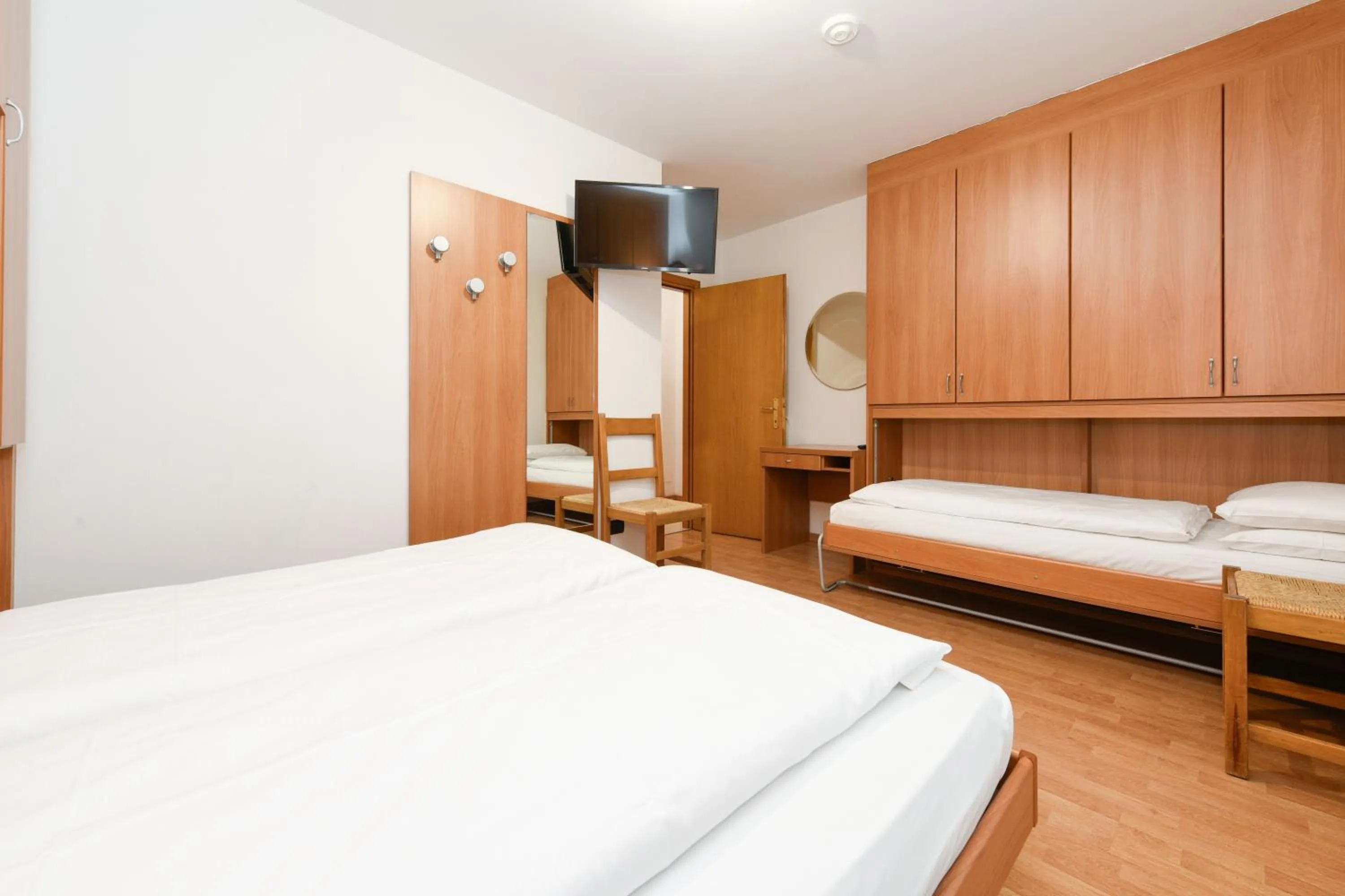 Bedroom, Bed in Hotel Denny