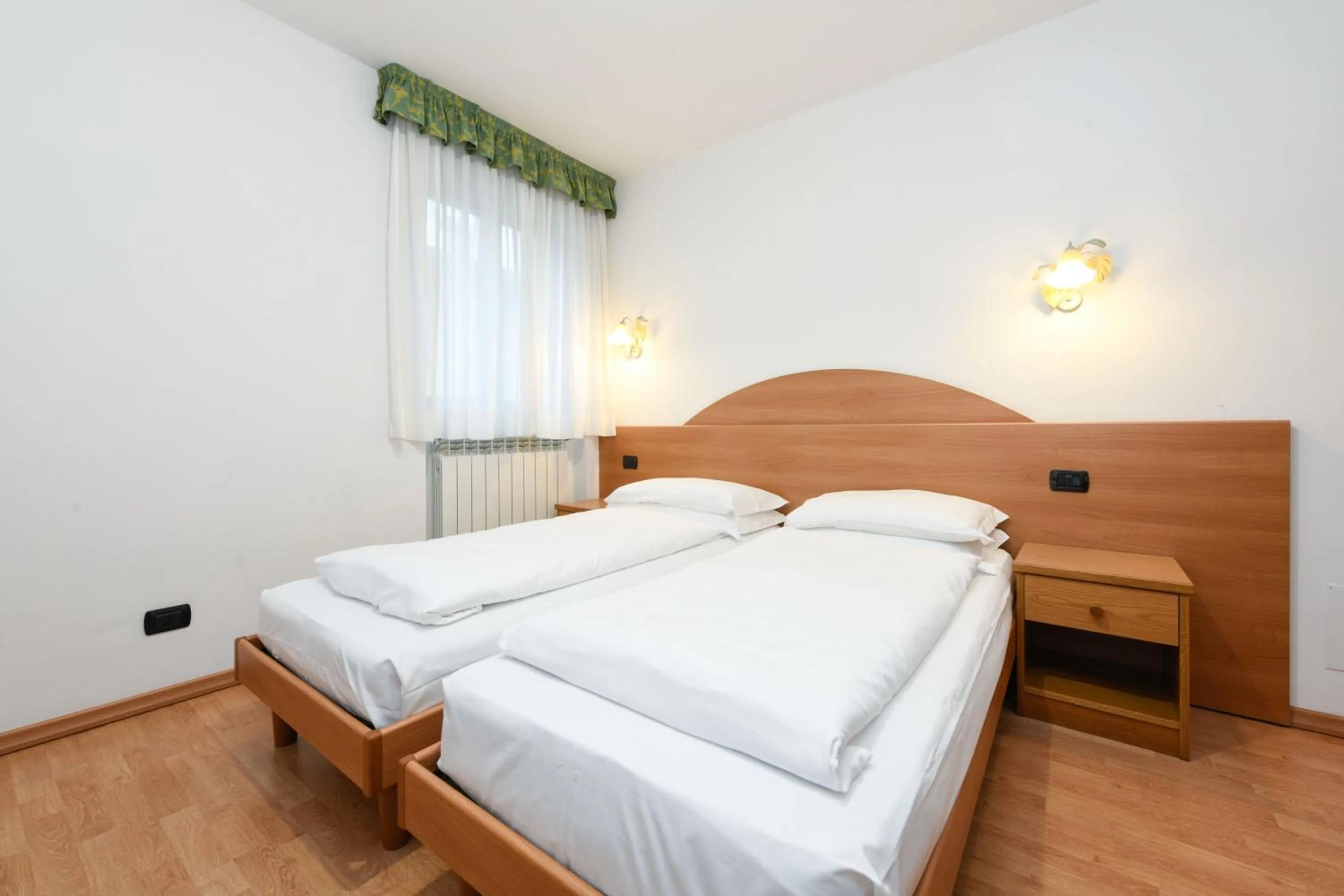 Bedroom, Bed in Hotel Denny