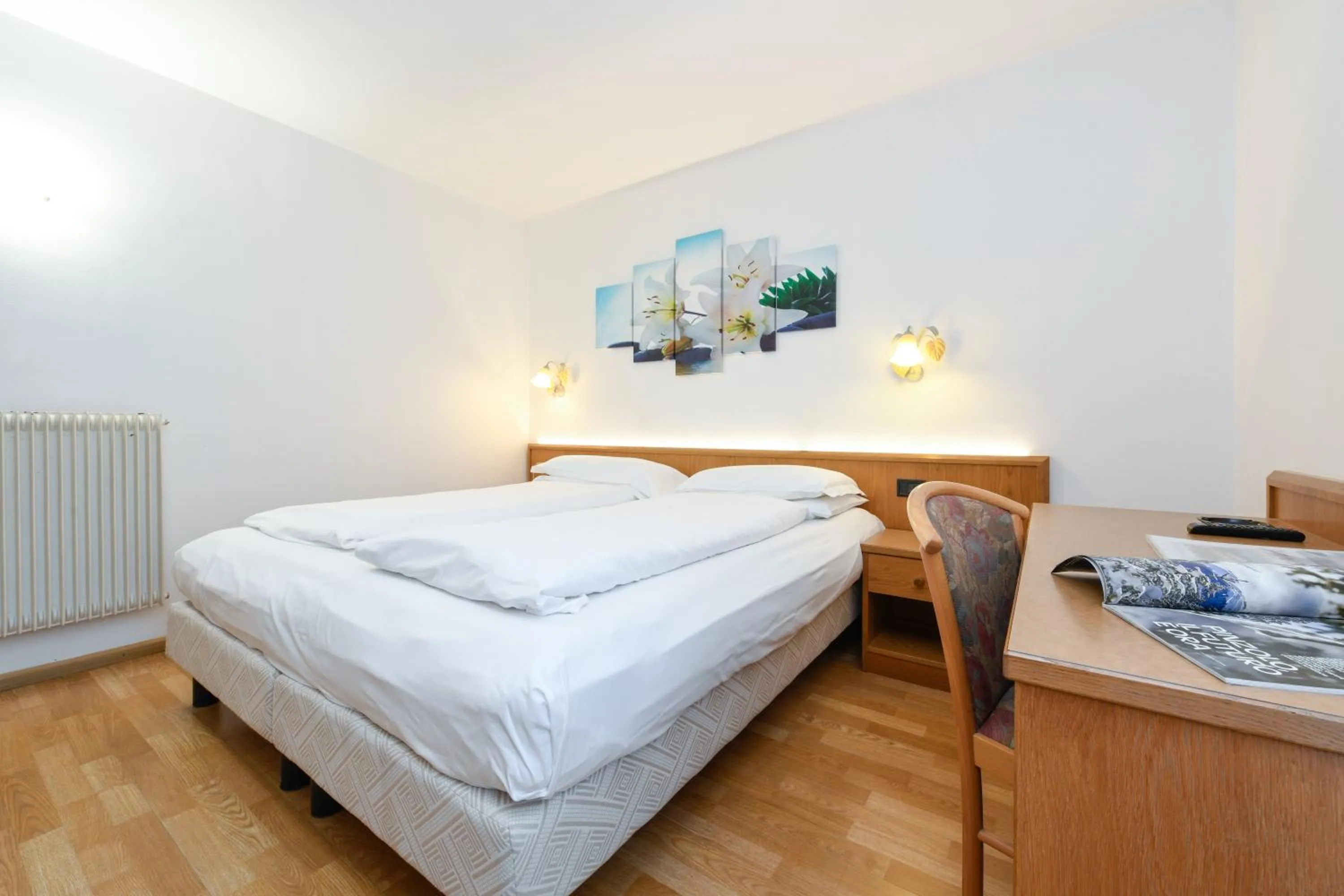 Bedroom, Bed in Hotel Denny