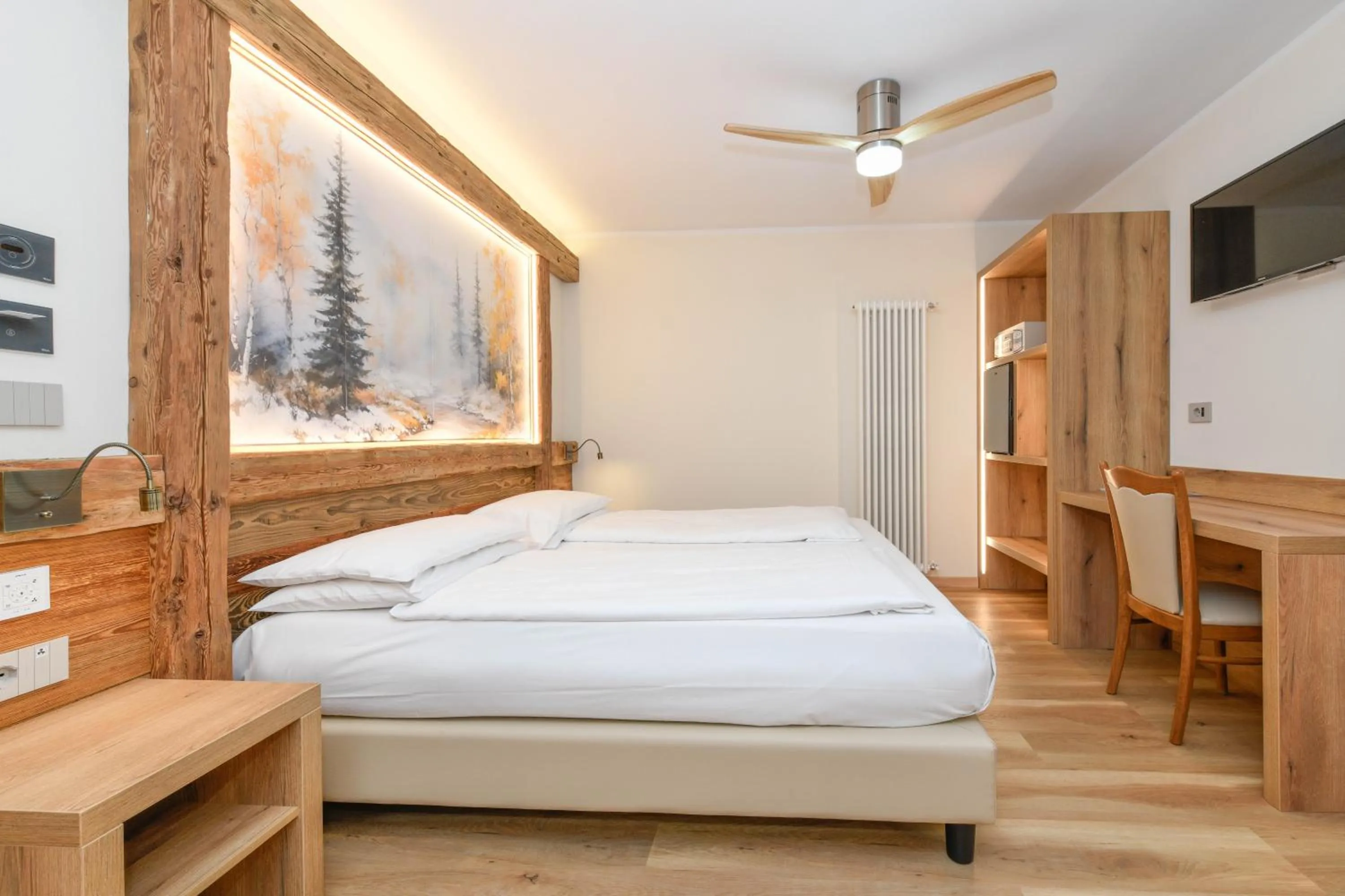 Bedroom, Bed in Hotel Denny