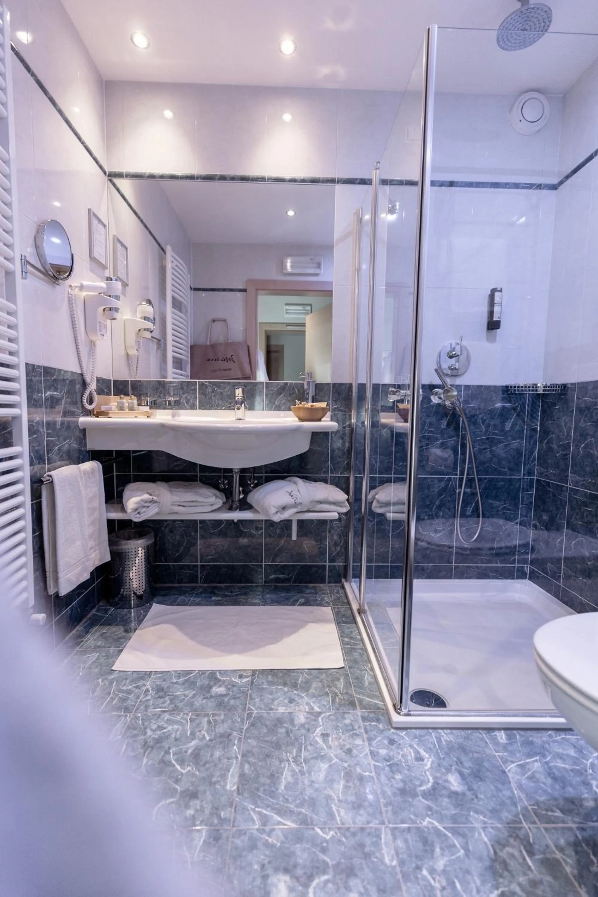 Photo of the whole room in Hotel Marica