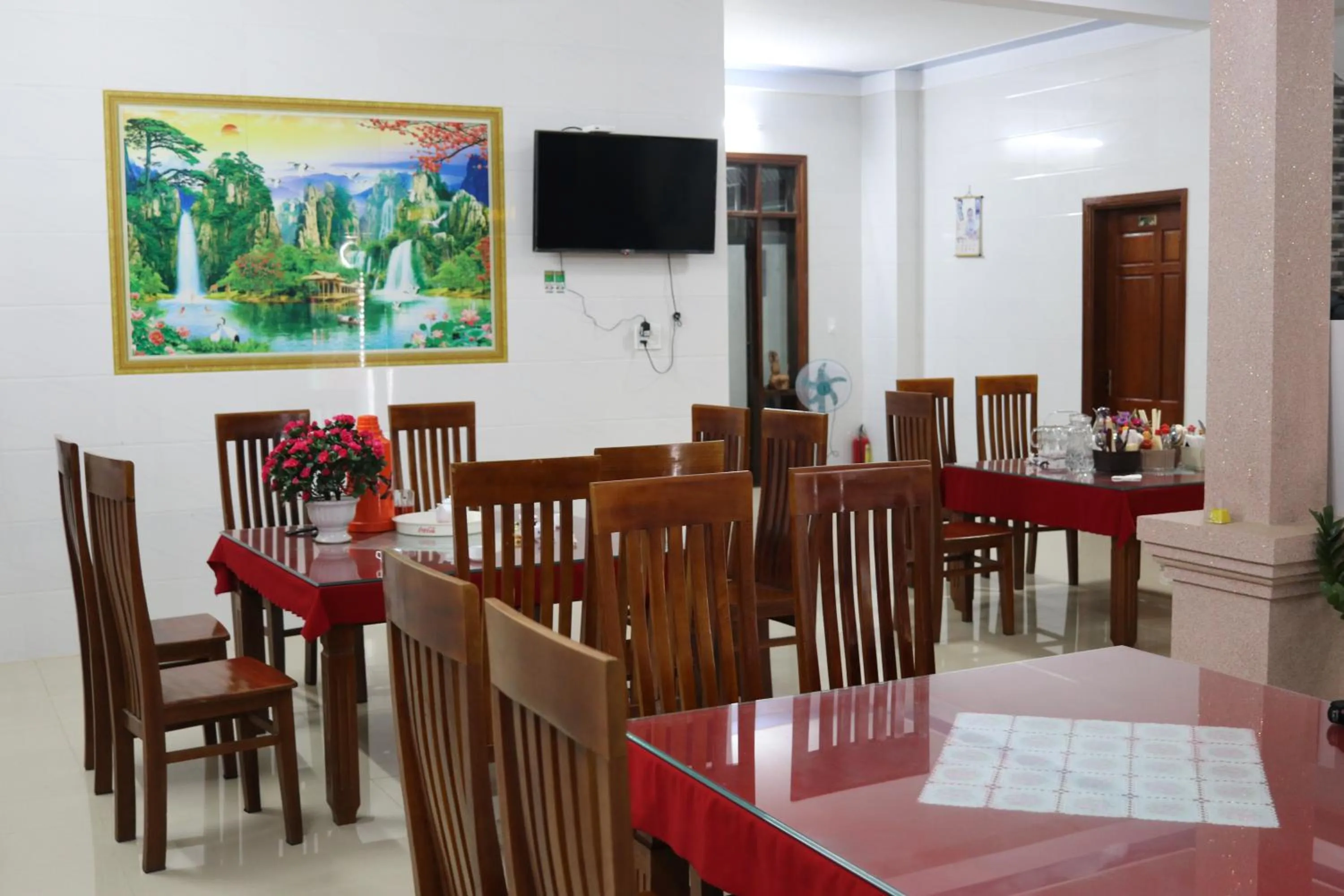 Seating area in Son Doong Riverside