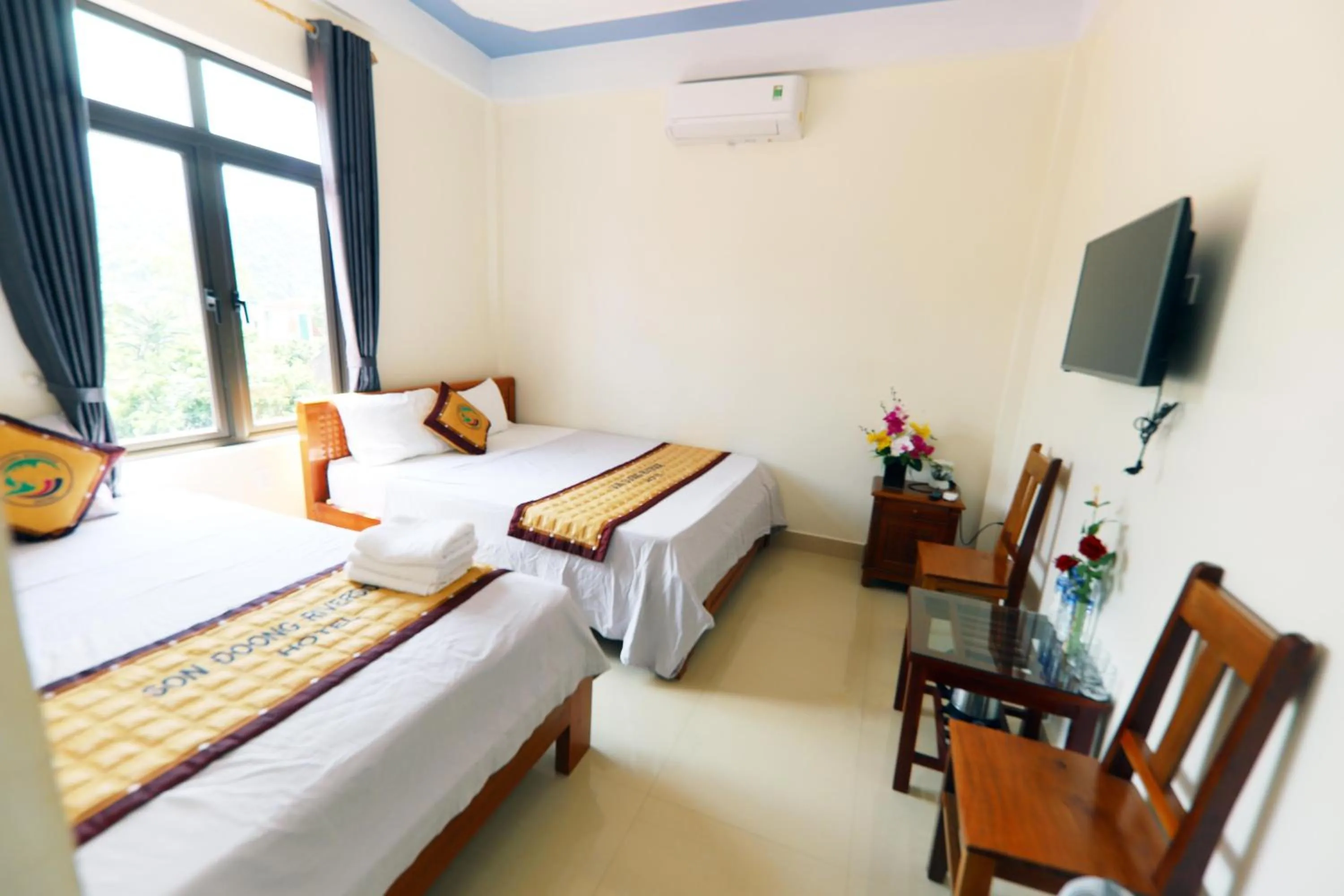 Bed in Son Doong Riverside