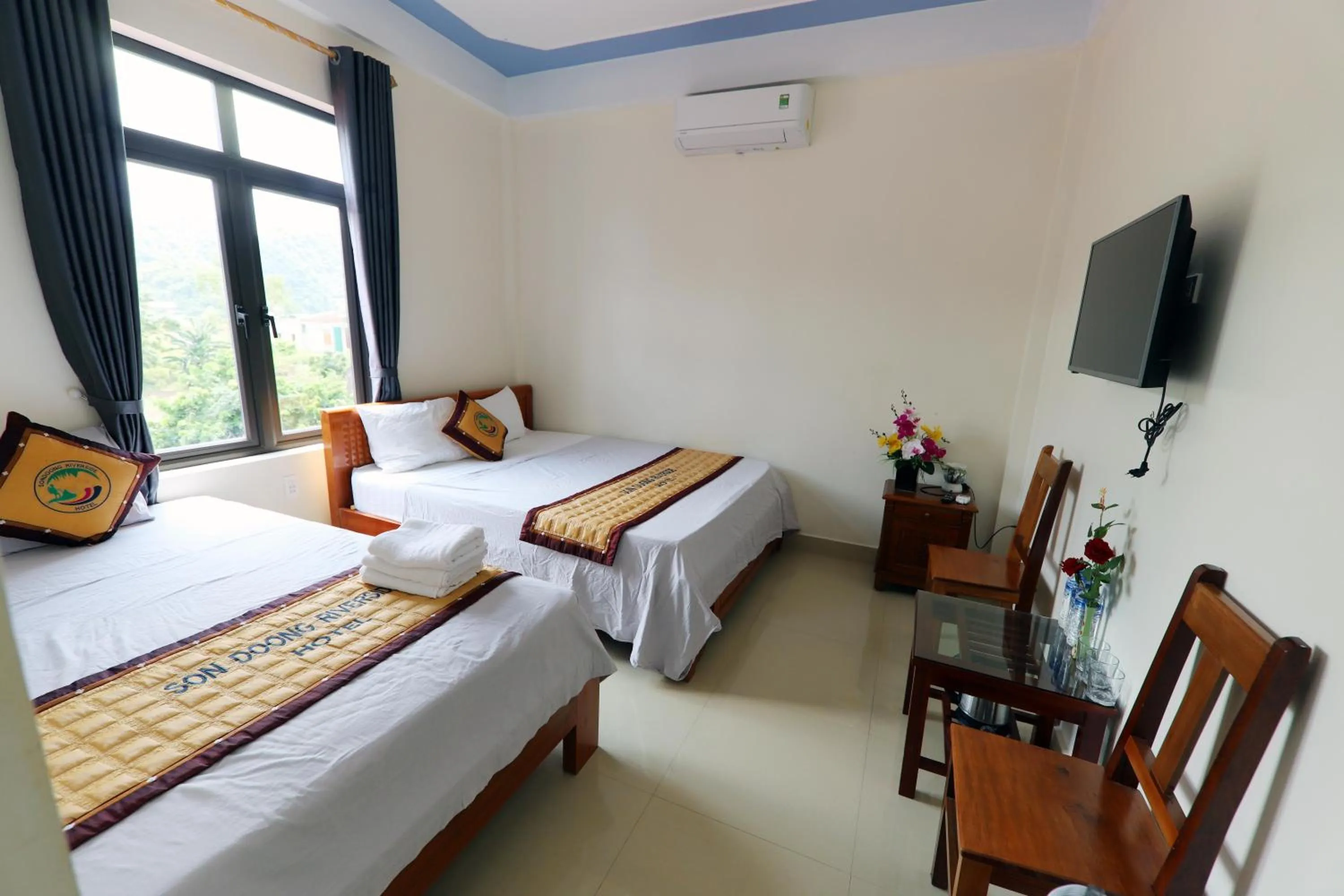 Bed in Son Doong Riverside