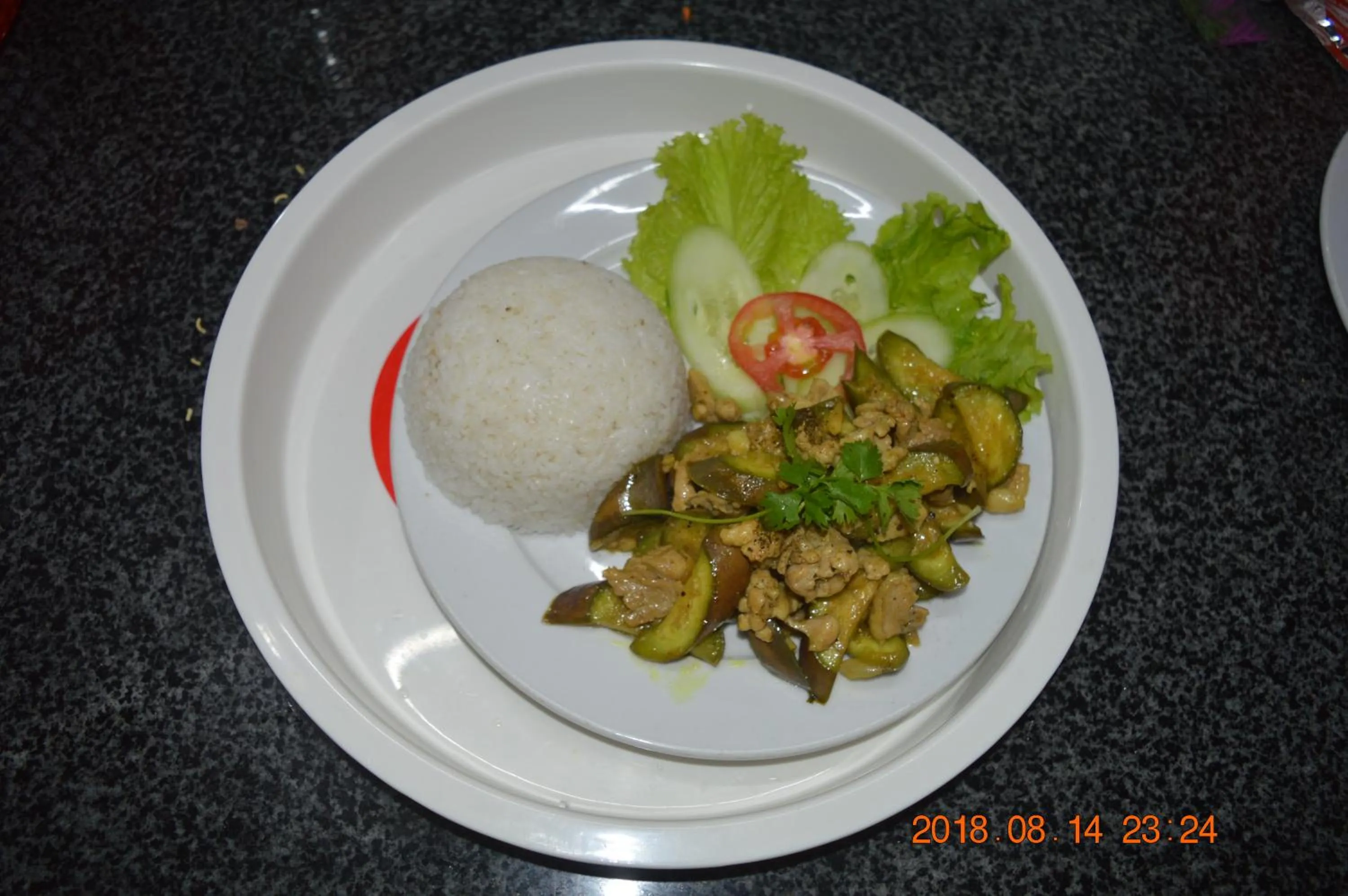 Meals in Son Doong Riverside