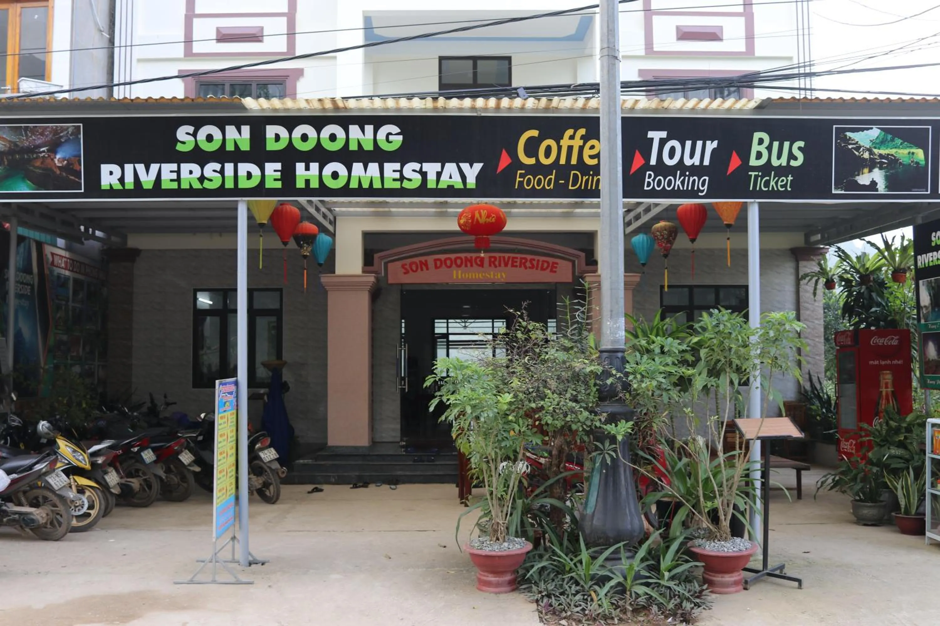 Property logo or sign in Son Doong Riverside