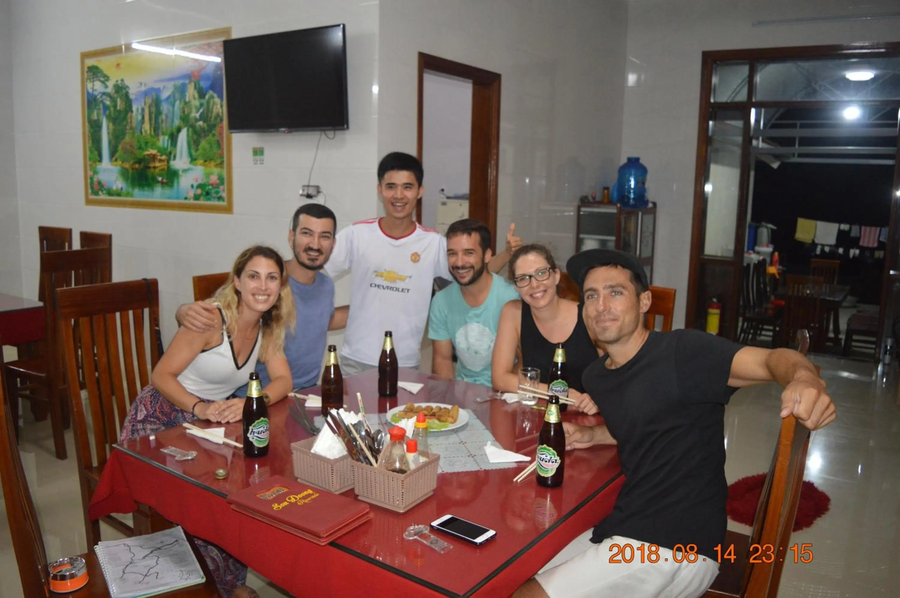 Restaurant/places to eat in Son Doong Riverside