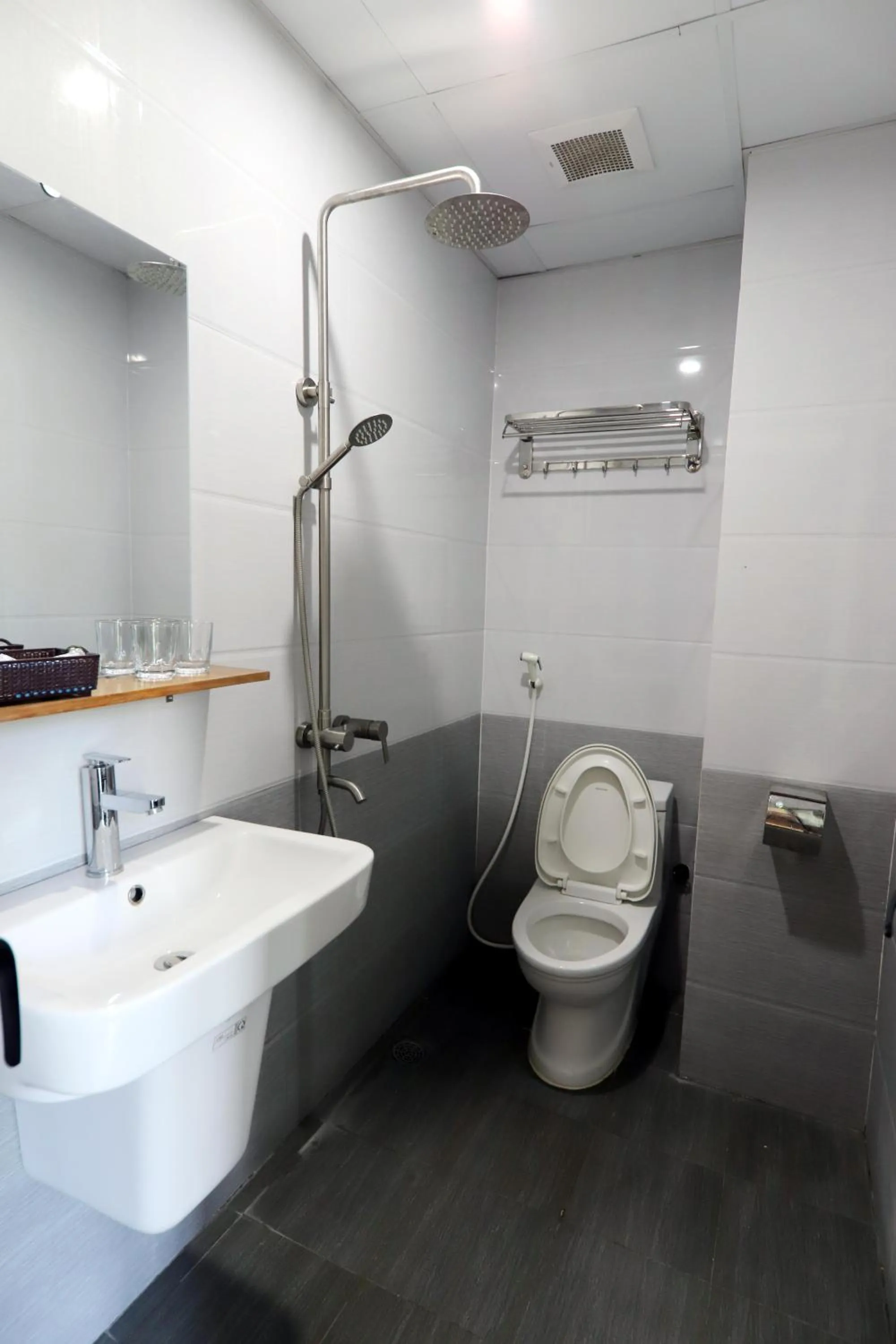 Bathroom in Son Doong Riverside