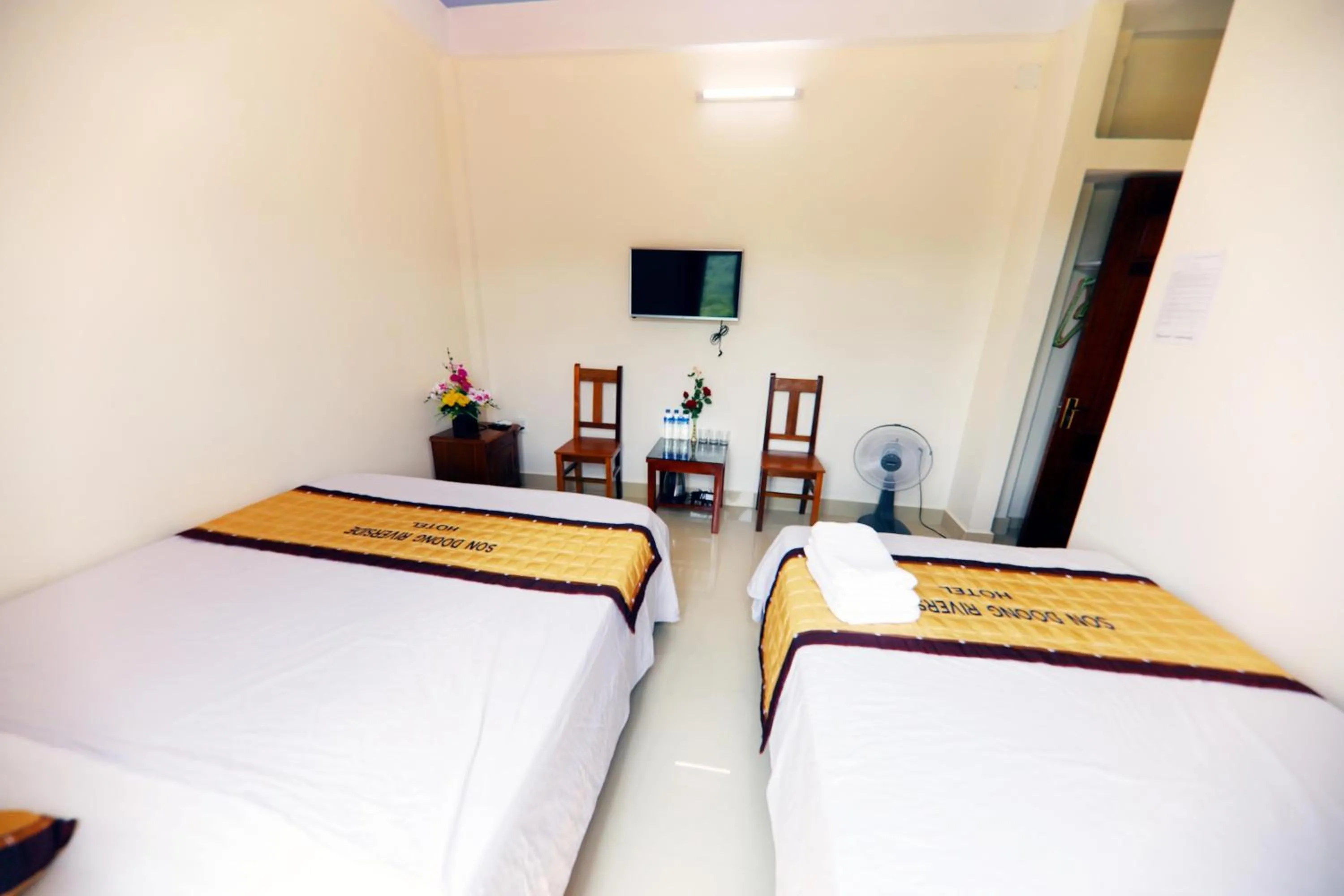 Bed in Son Doong Riverside