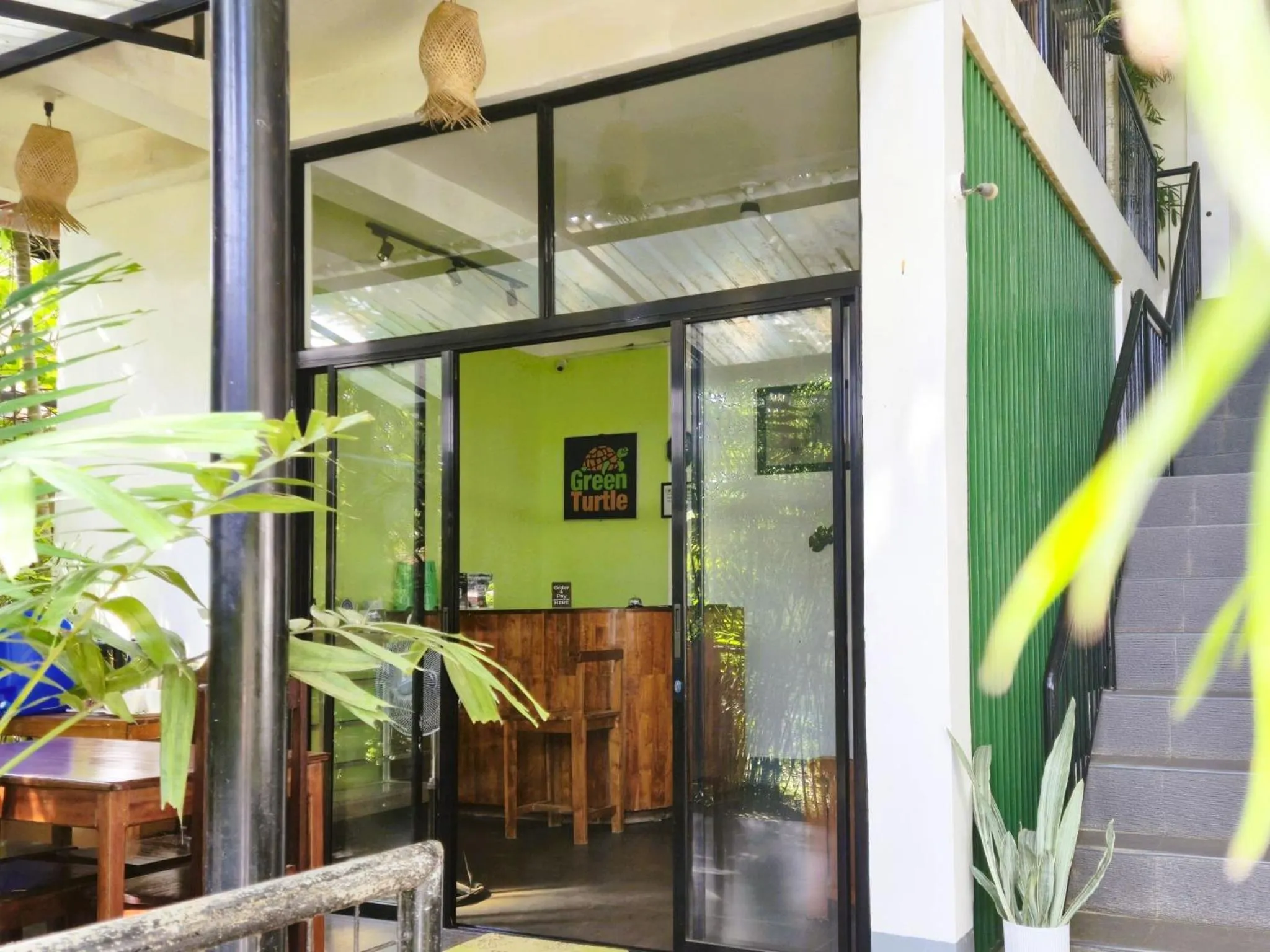Lobby or reception in Green Turtle Backpackers Guesthouse, Puerto Princesa
