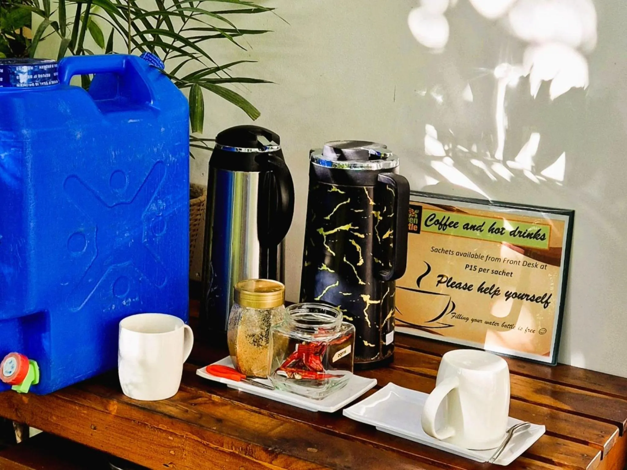 Coffee/tea facilities in Green Turtle Backpackers Guesthouse, Puerto Princesa