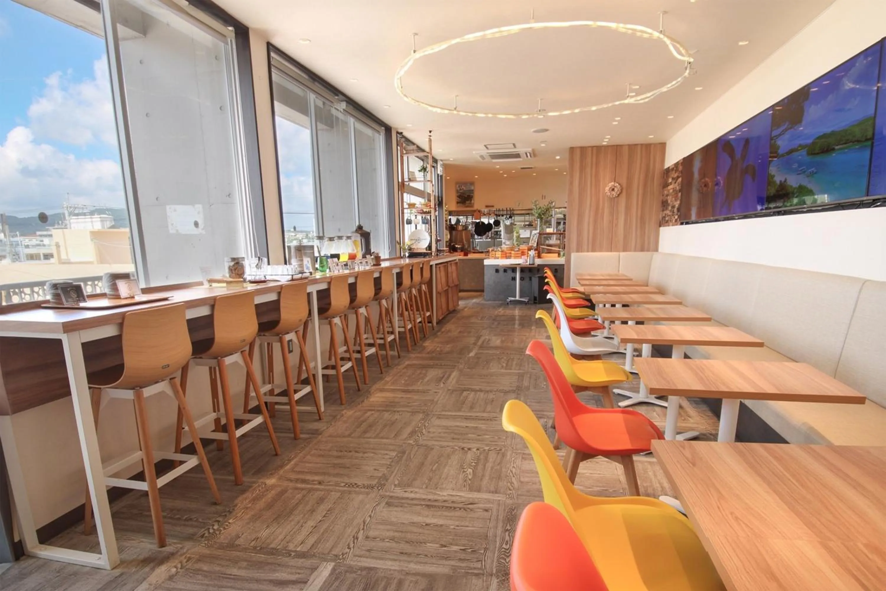 Restaurant/places to eat in The BREAKFAST HOTEL MARCHE Ishigaki Island