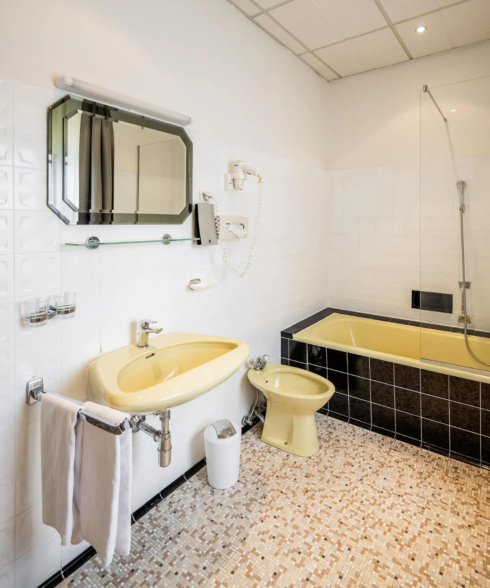 Toilet in Motel Zeltweg - Self-Check-in