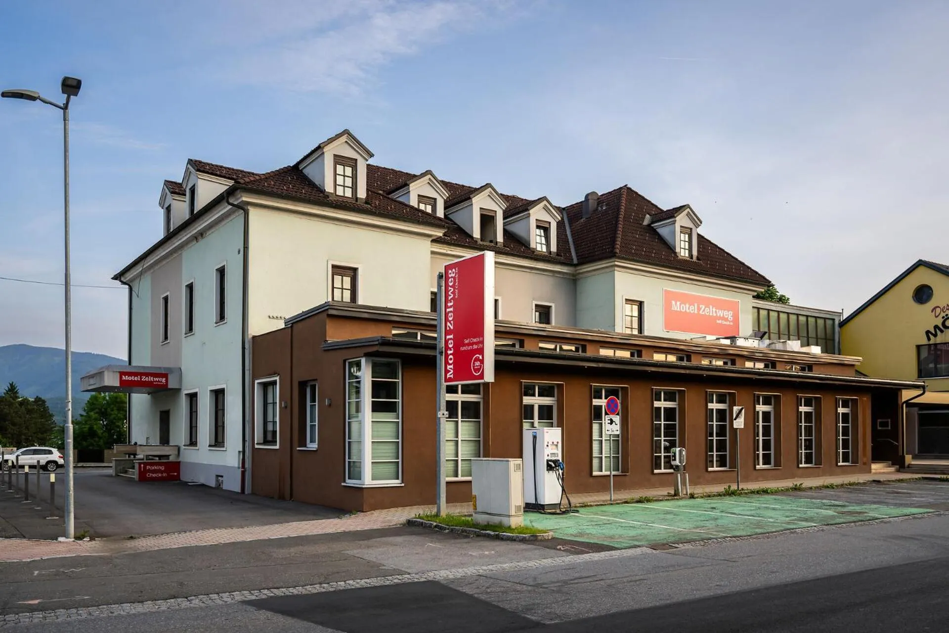 Property building in Motel Zeltweg - Self-Check-in
