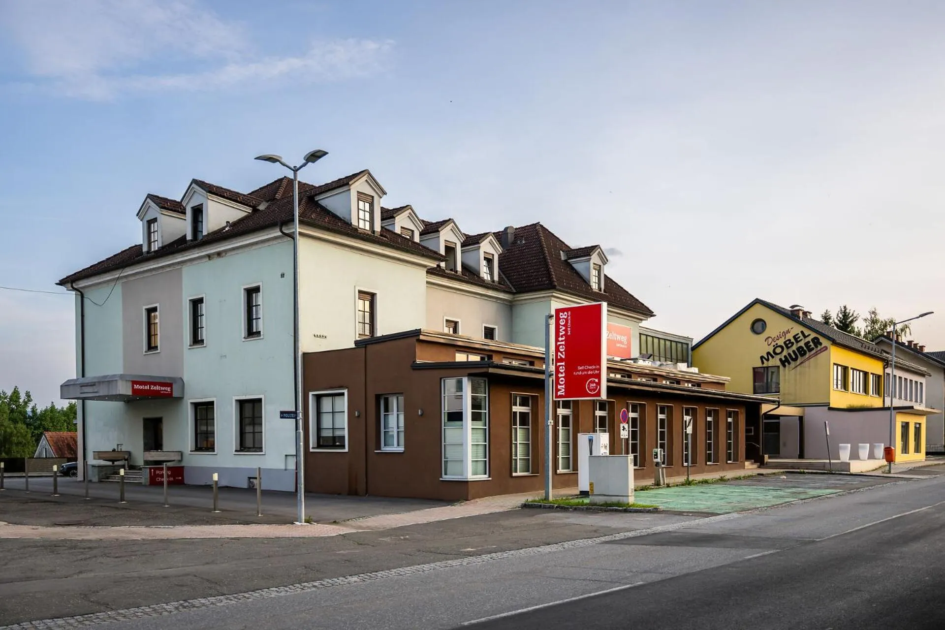 Property building in Motel Zeltweg - Self-Check-in