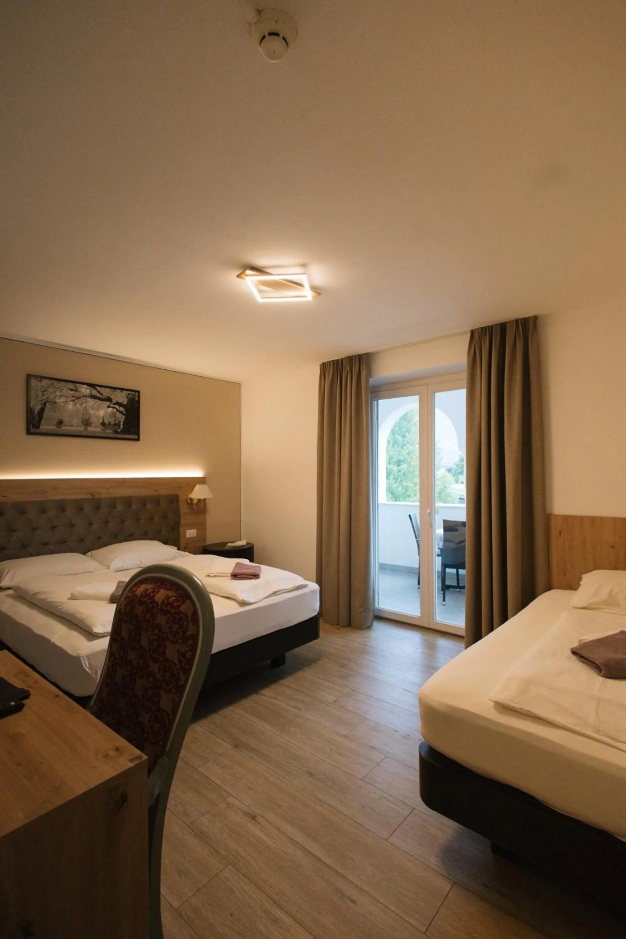 Bed in Hotel Marlingerhof