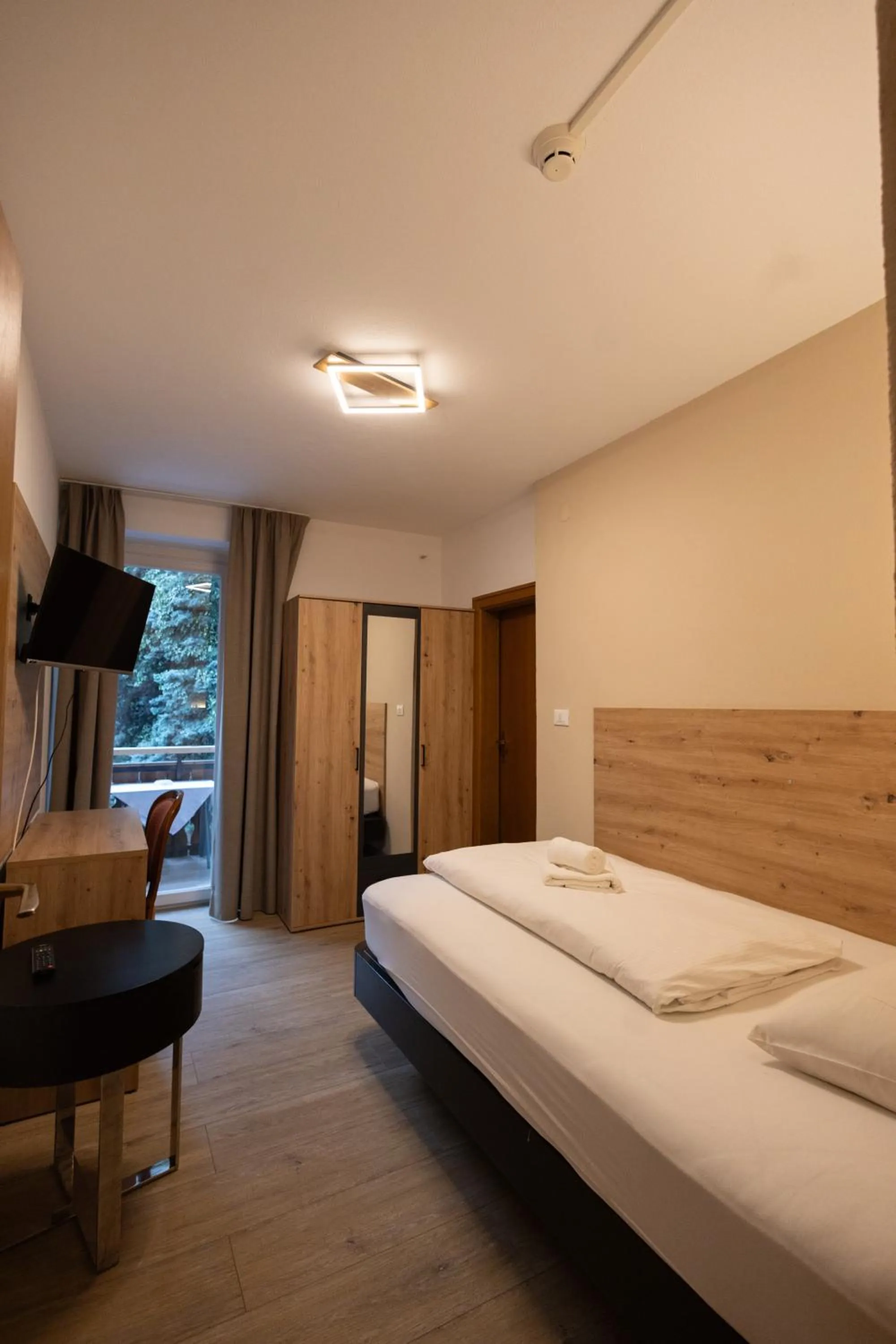 Bed in Hotel Marlingerhof