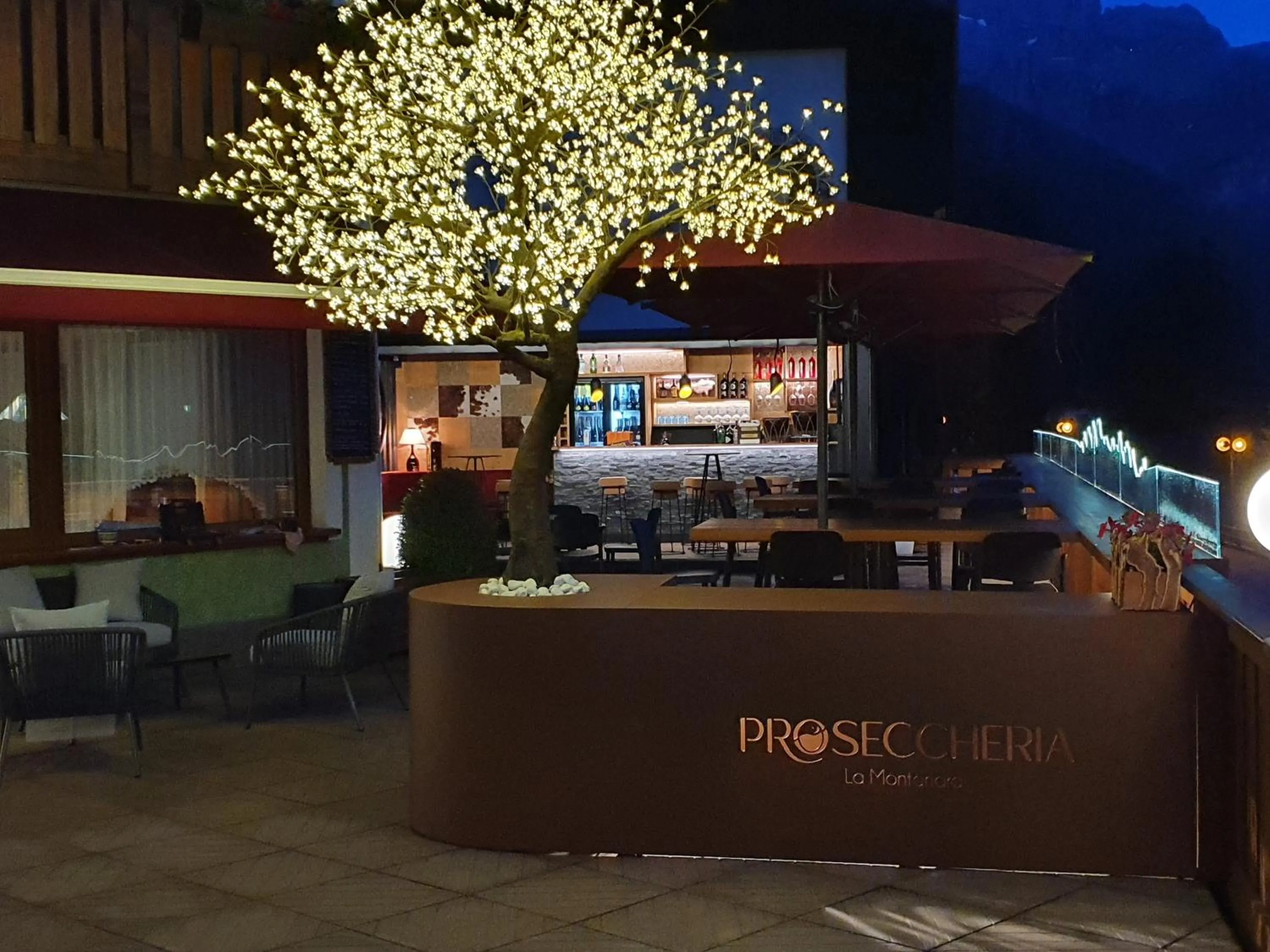 Restaurant/places to eat in B&B La Montanara