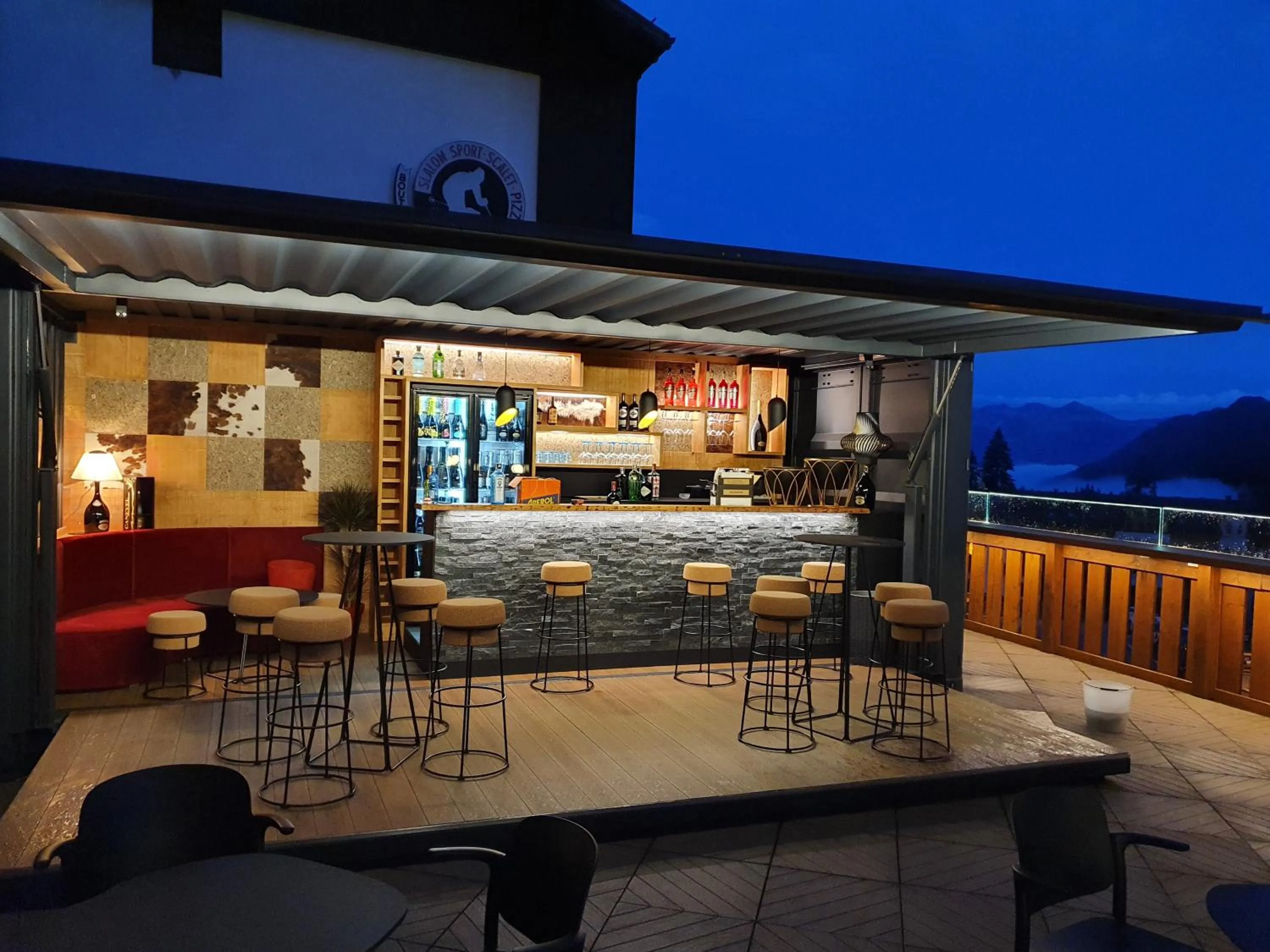 Restaurant/places to eat in B&B La Montanara